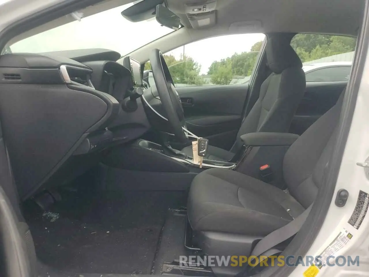 7 Photograph of a damaged car 5YFEPMAE5NP387760 TOYOTA COROLLA 2022