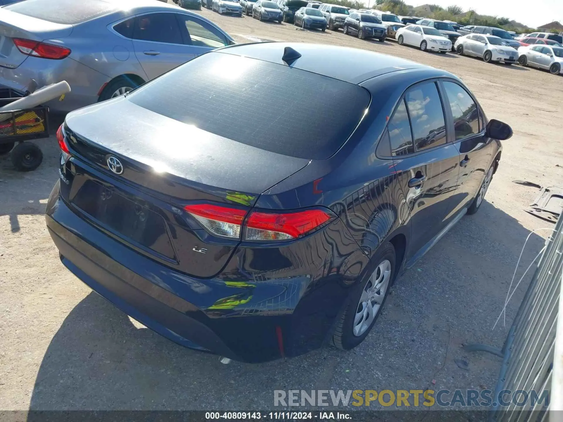 4 Photograph of a damaged car 5YFEPMAE5NP392148 TOYOTA COROLLA 2022
