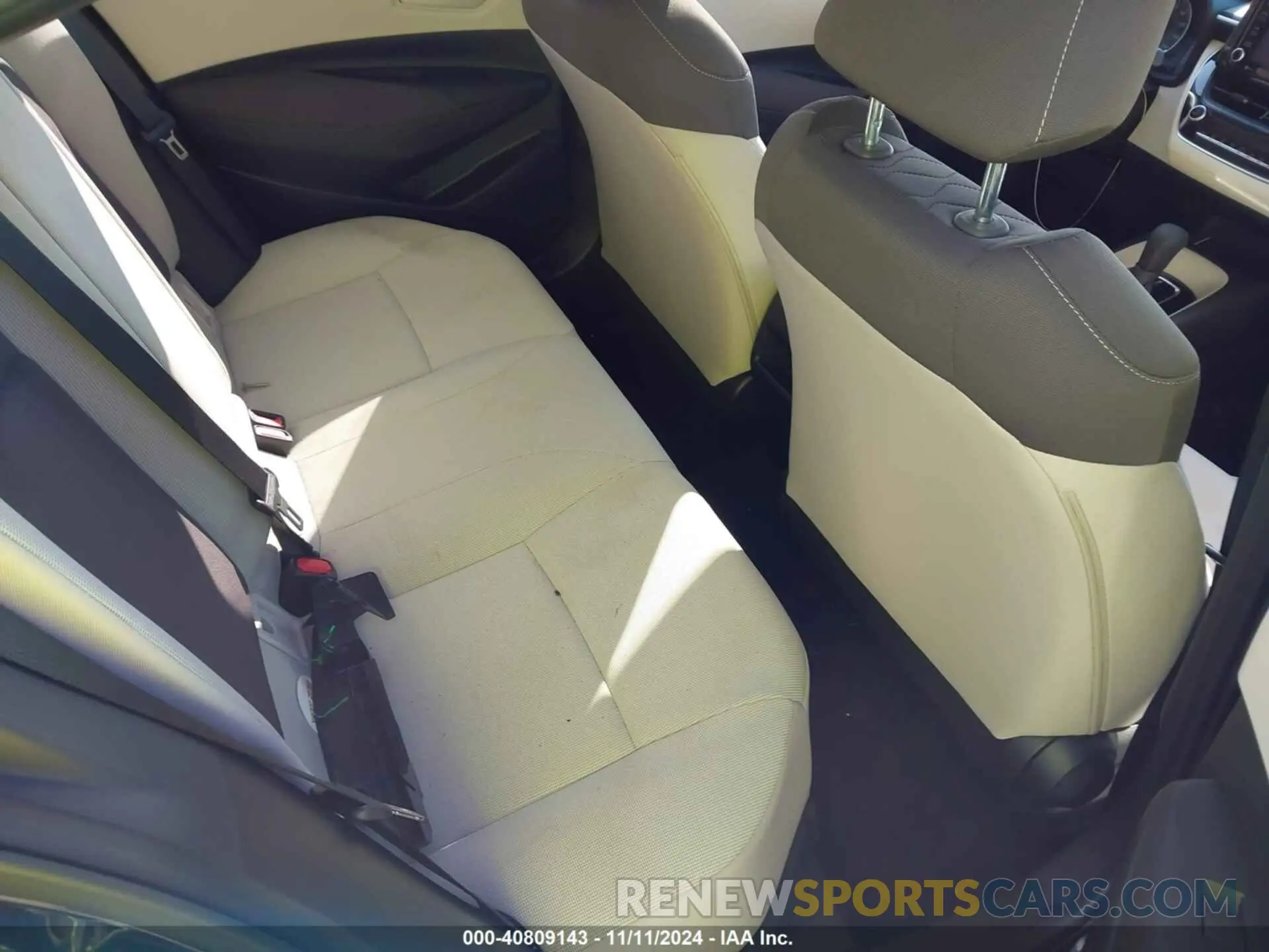 8 Photograph of a damaged car 5YFEPMAE5NP392148 TOYOTA COROLLA 2022