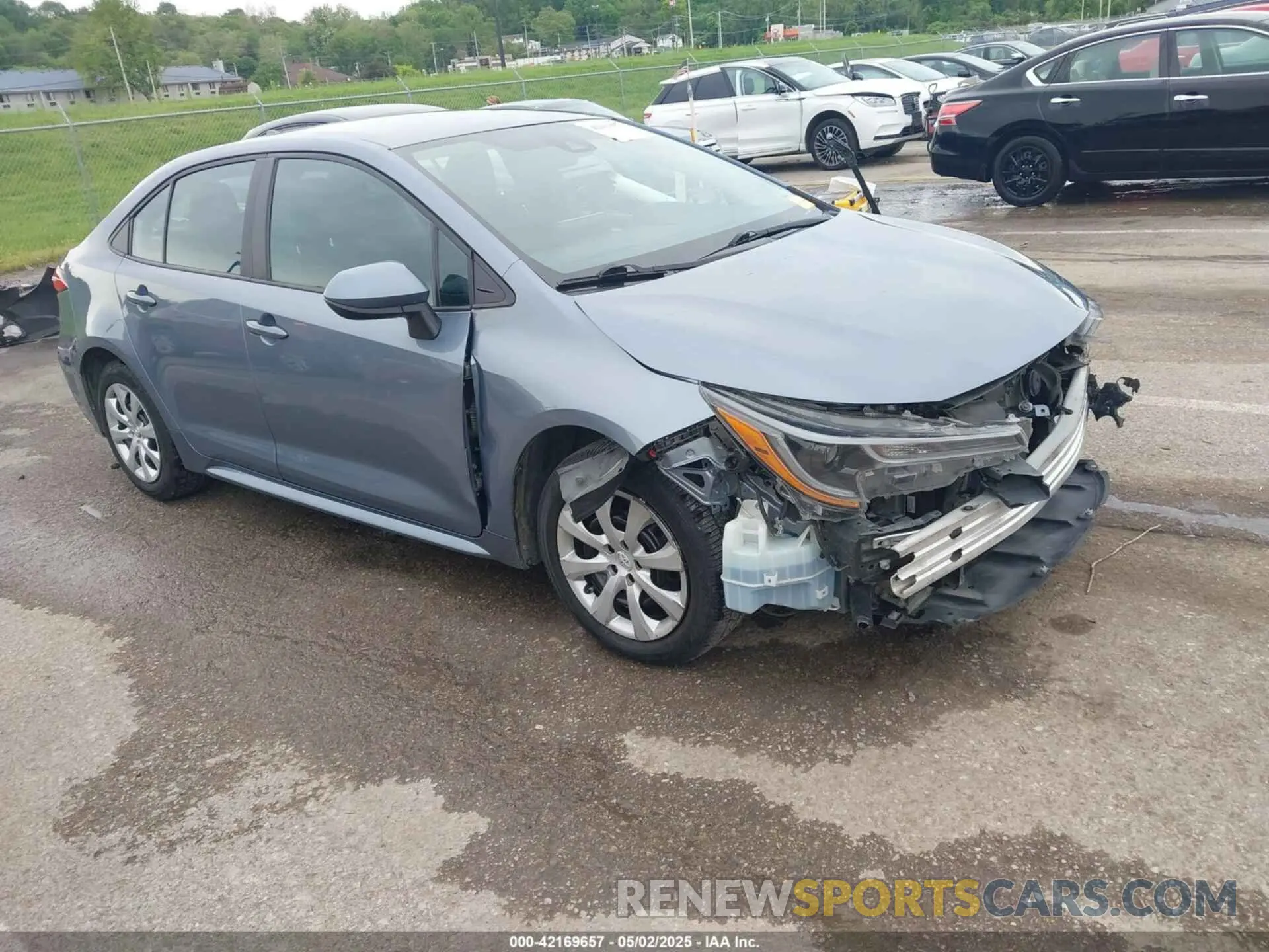 1 Photograph of a damaged car 5YFEPMAE6NP272293 TOYOTA COROLLA 2022