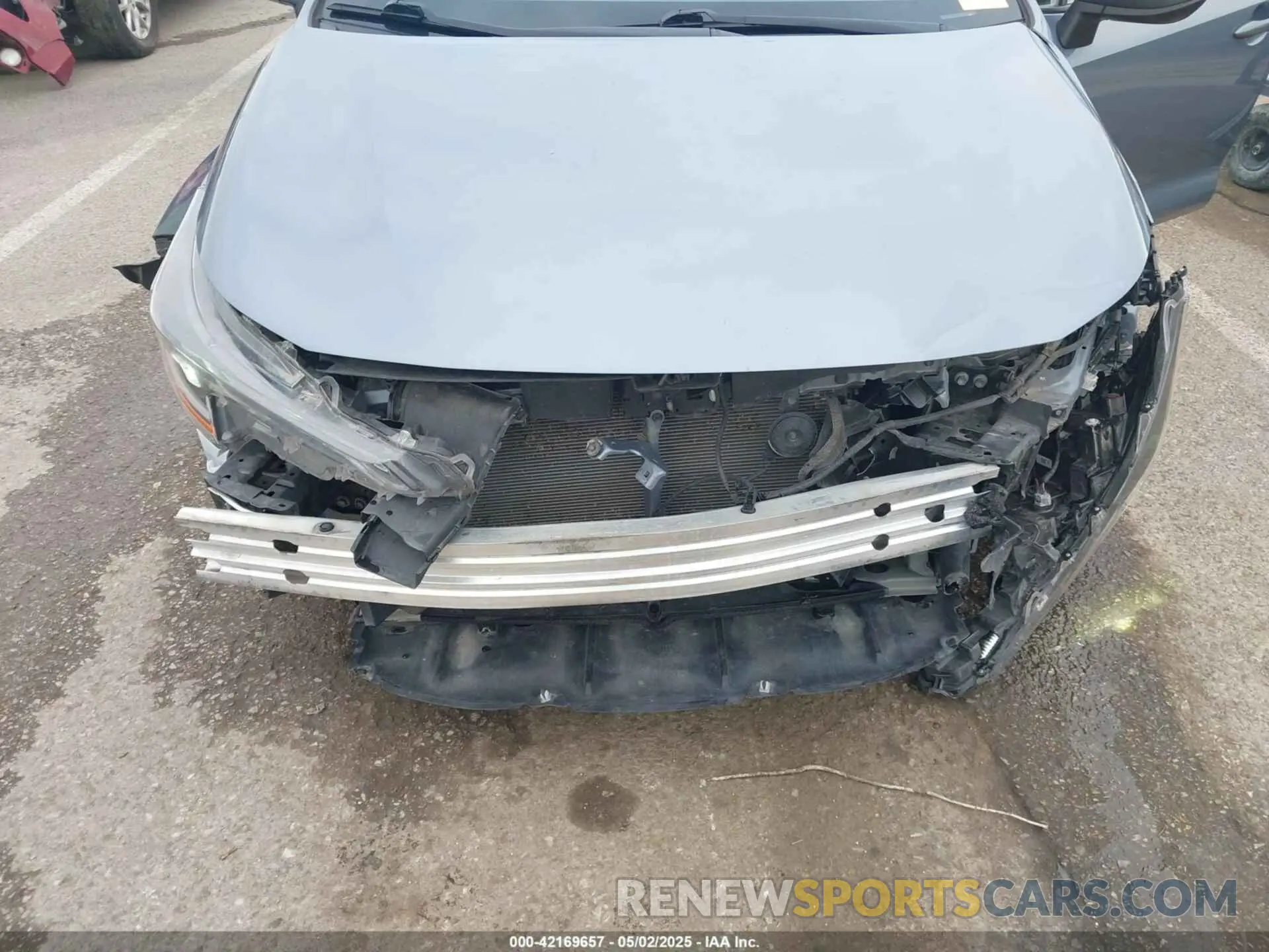 6 Photograph of a damaged car 5YFEPMAE6NP272293 TOYOTA COROLLA 2022