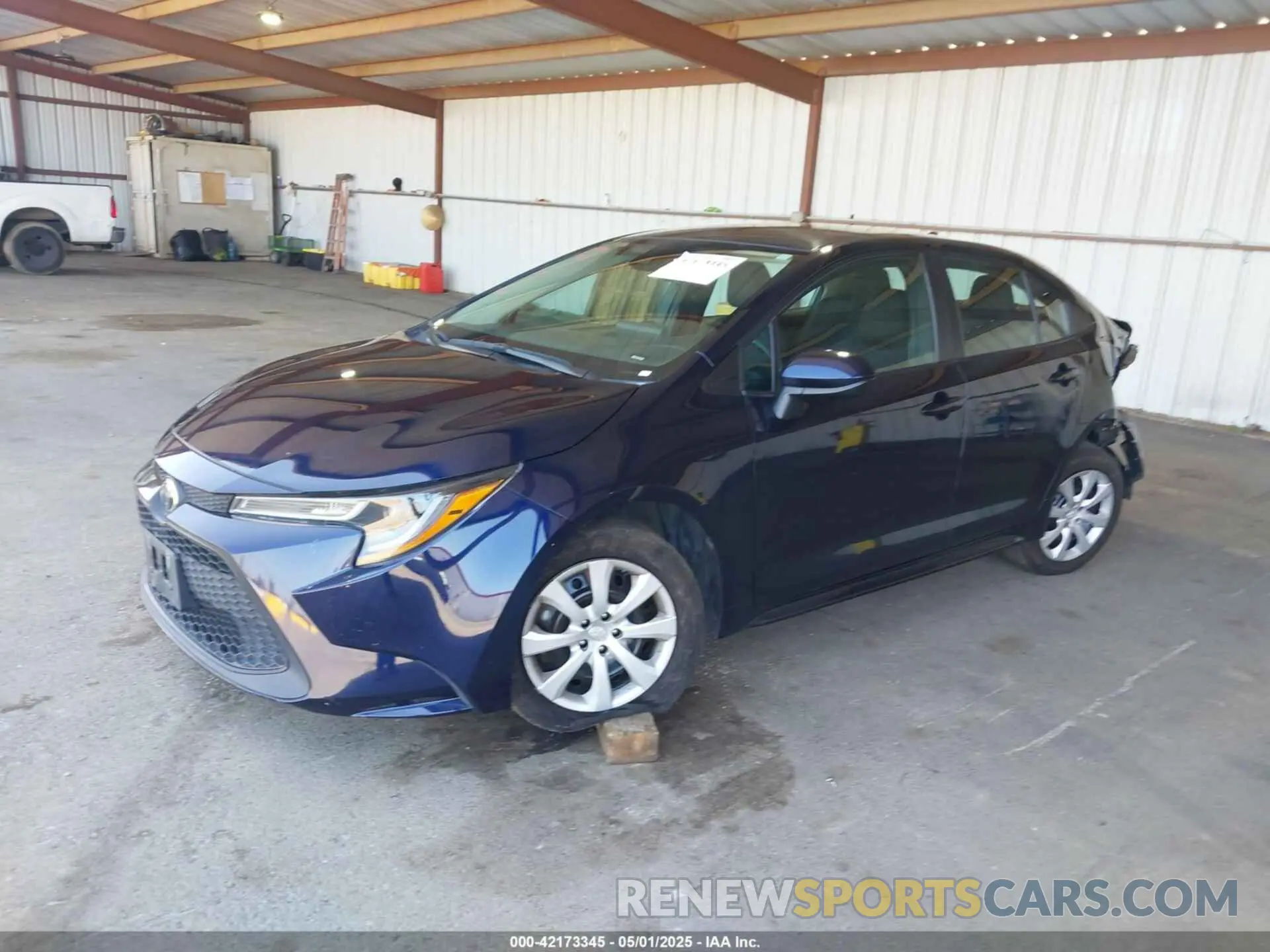 2 Photograph of a damaged car 5YFEPMAE6NP276876 TOYOTA COROLLA 2022