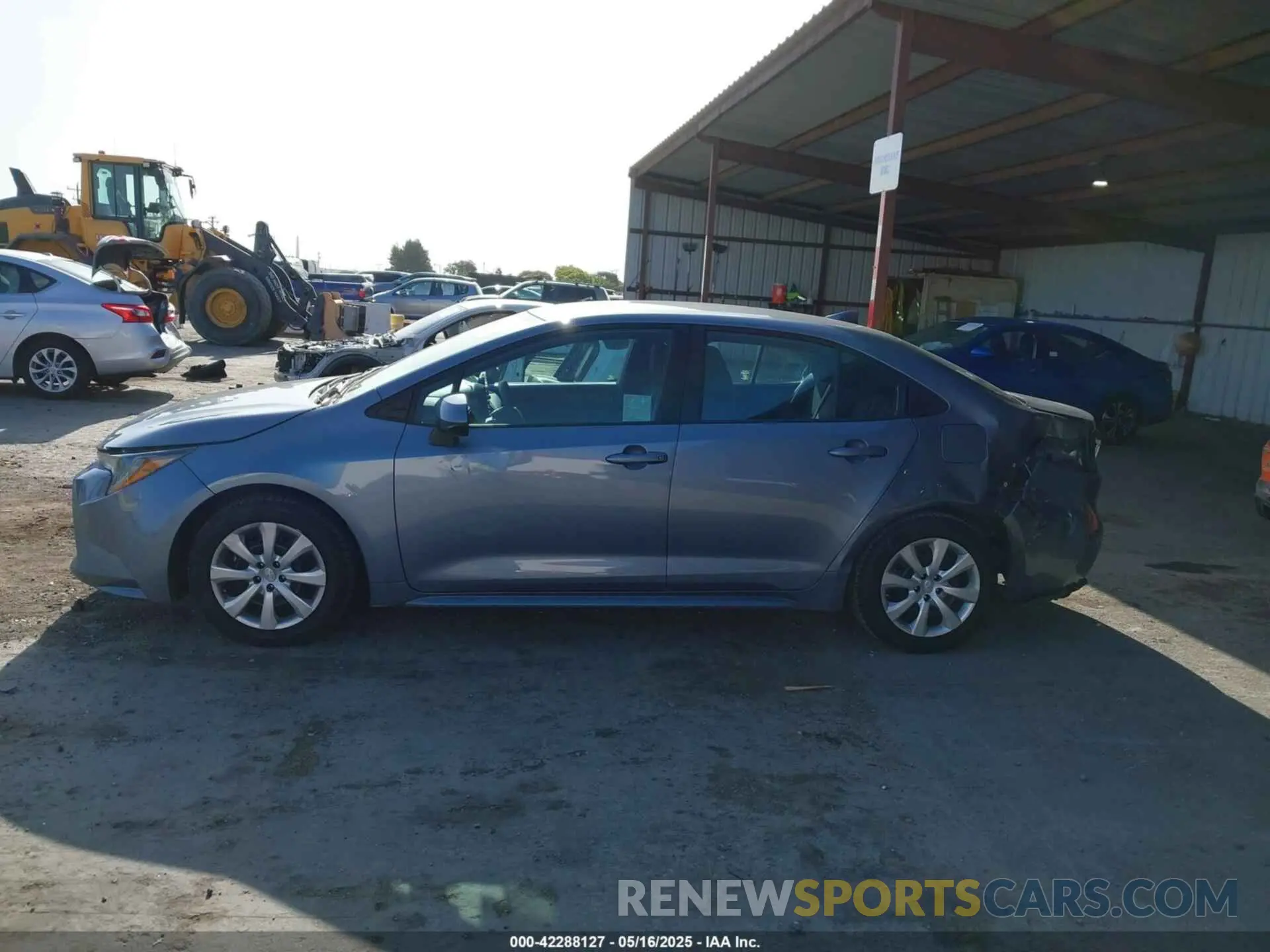 15 Photograph of a damaged car 5YFEPMAE6NP279485 TOYOTA COROLLA 2022