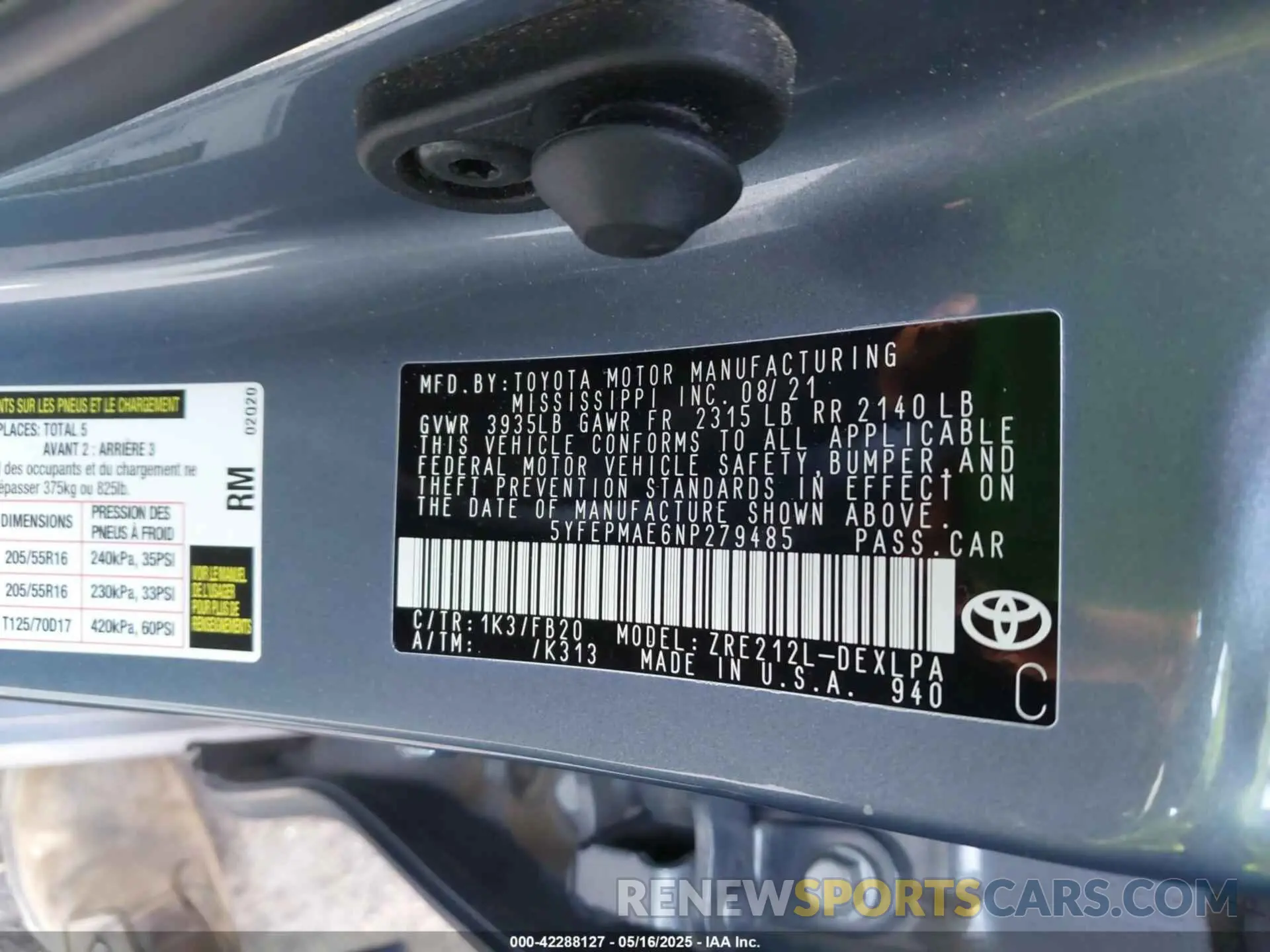 9 Photograph of a damaged car 5YFEPMAE6NP279485 TOYOTA COROLLA 2022
