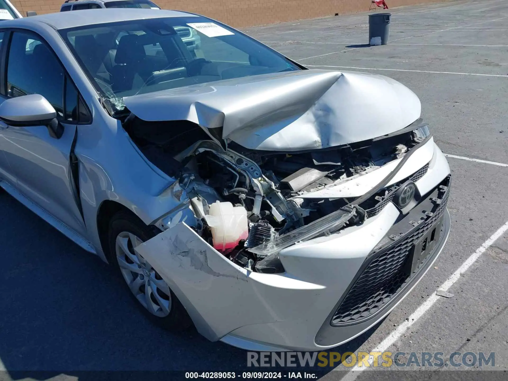 6 Photograph of a damaged car 5YFEPMAE6NP282614 TOYOTA COROLLA 2022
