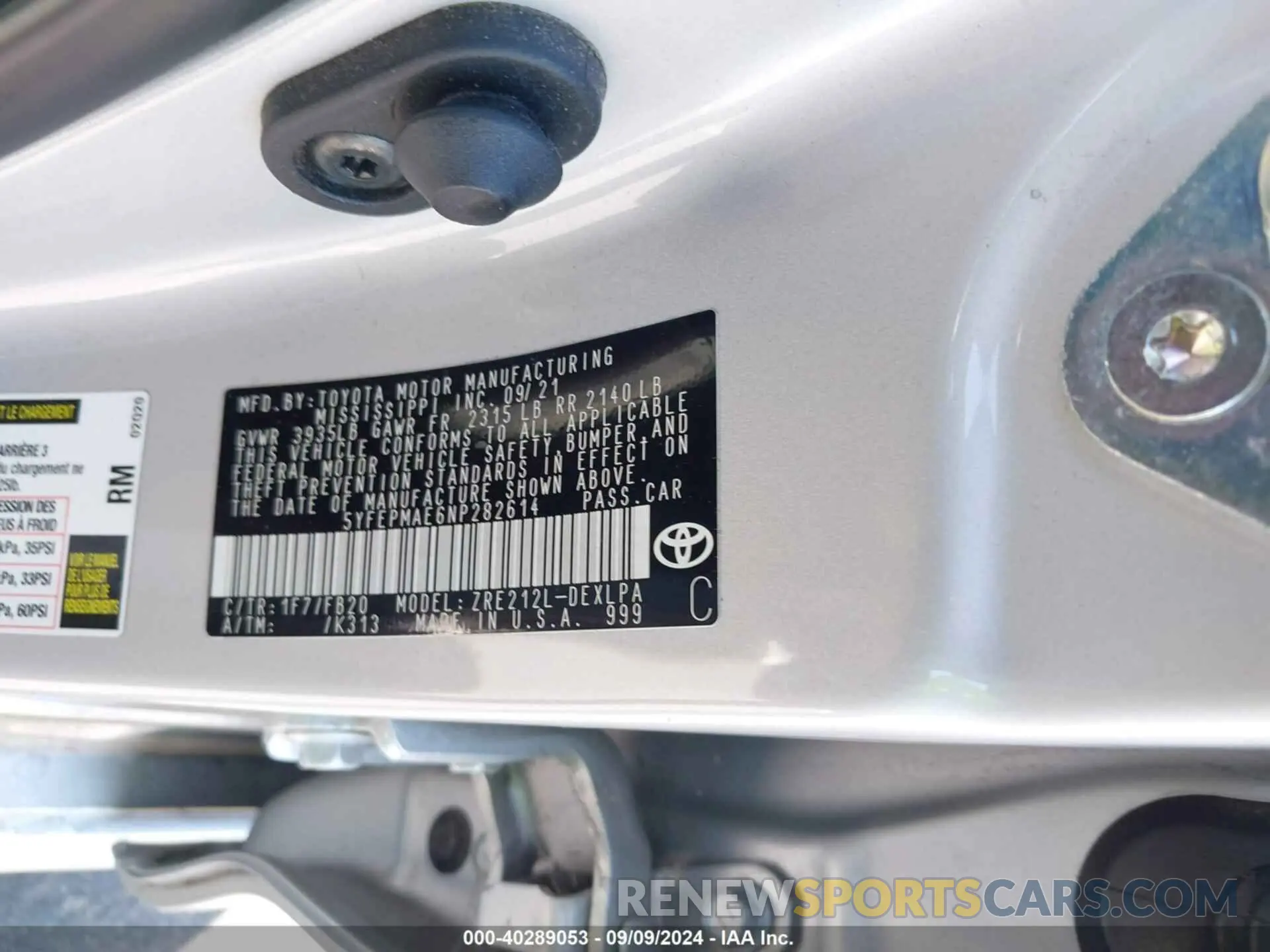 9 Photograph of a damaged car 5YFEPMAE6NP282614 TOYOTA COROLLA 2022