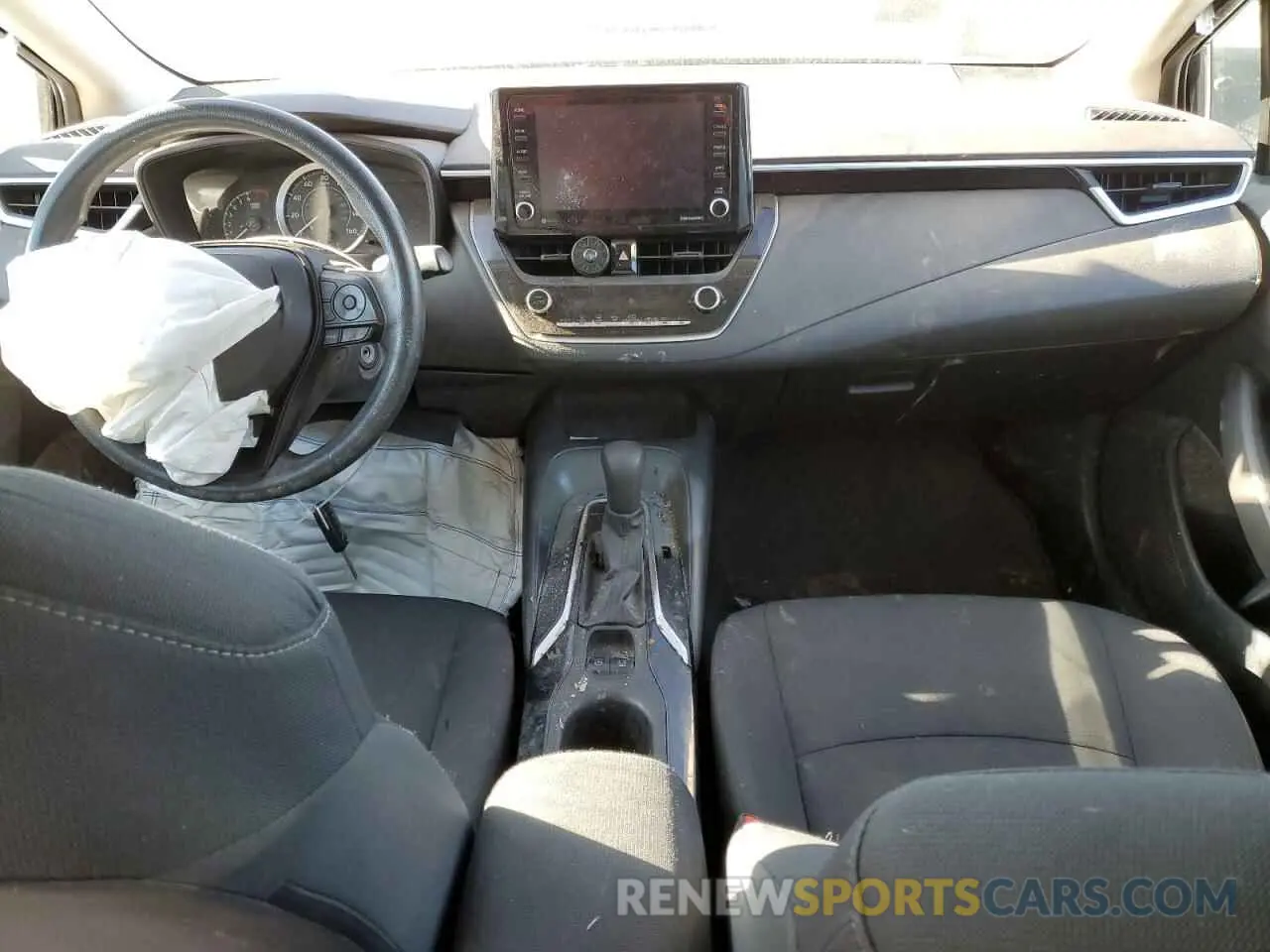 8 Photograph of a damaged car 5YFEPMAE6NP288784 TOYOTA COROLLA 2022