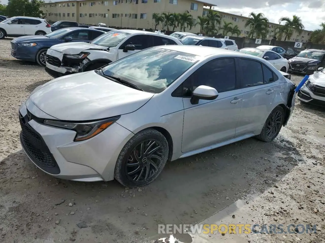 1 Photograph of a damaged car 5YFEPMAE6NP289577 TOYOTA COROLLA 2022