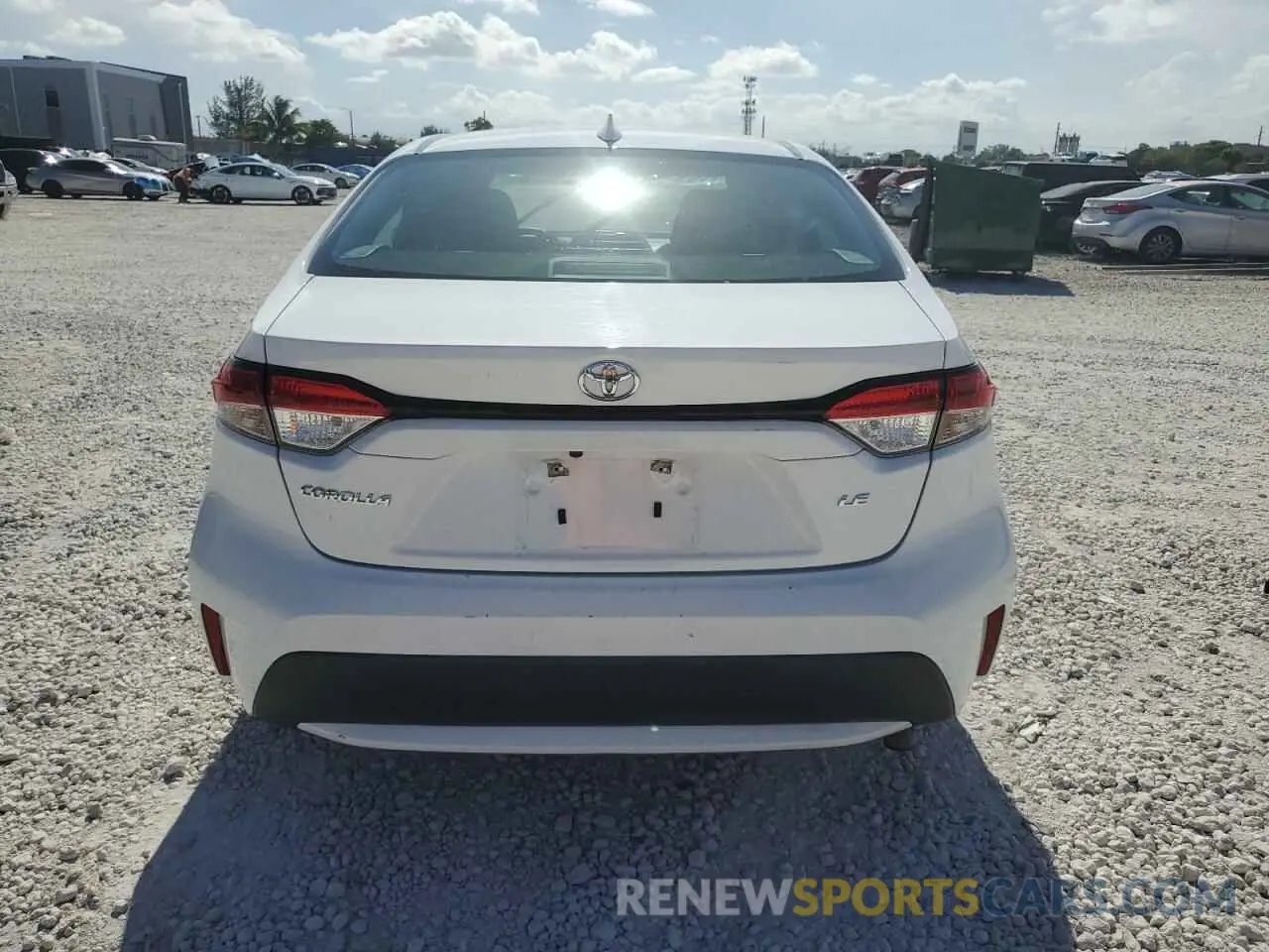 6 Photograph of a damaged car 5YFEPMAE6NP289675 TOYOTA COROLLA 2022