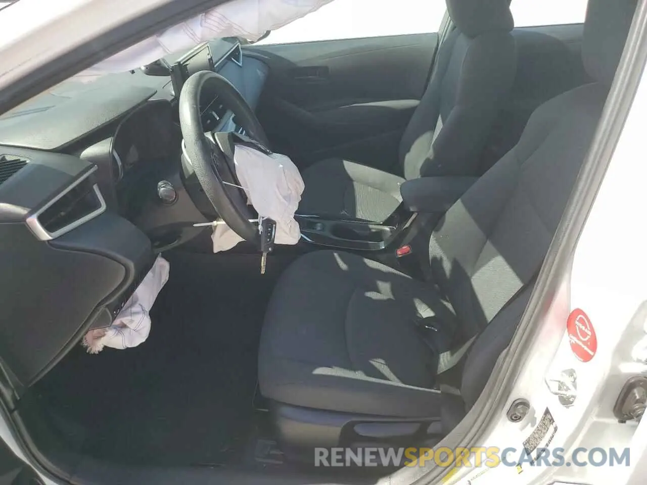 7 Photograph of a damaged car 5YFEPMAE6NP289675 TOYOTA COROLLA 2022