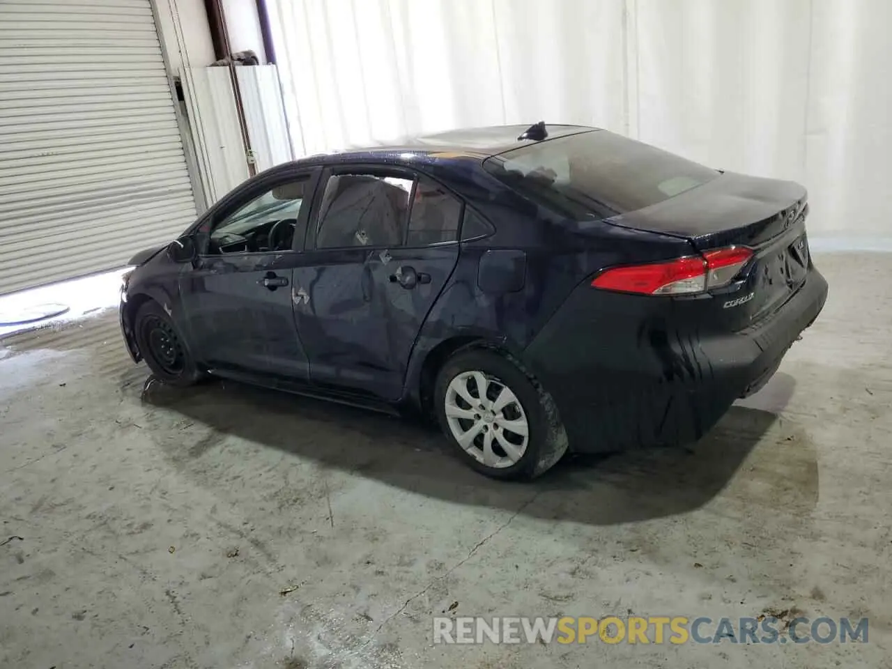 2 Photograph of a damaged car 5YFEPMAE6NP291135 TOYOTA COROLLA 2022