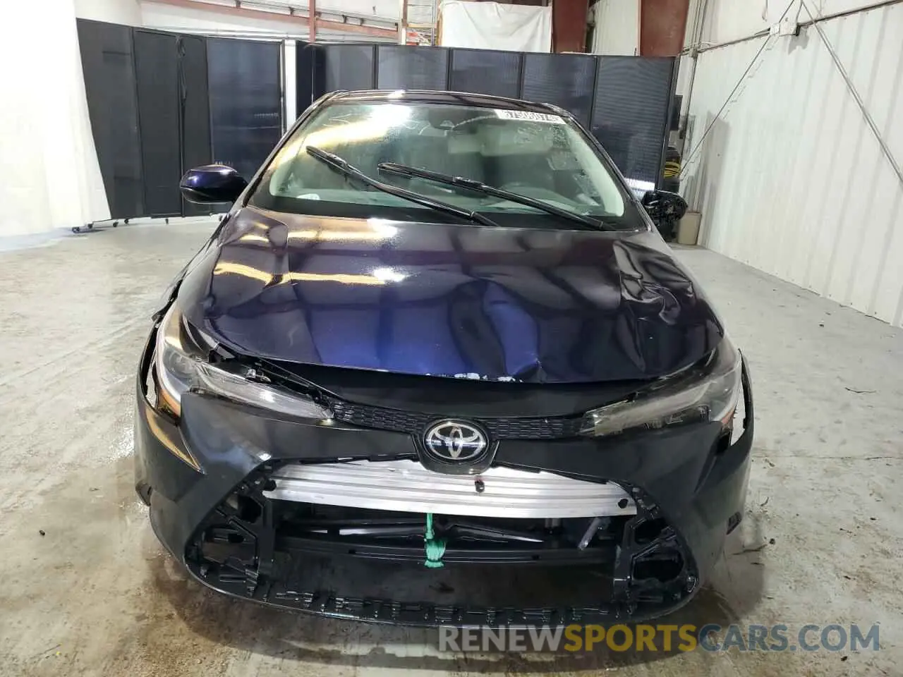 5 Photograph of a damaged car 5YFEPMAE6NP291135 TOYOTA COROLLA 2022