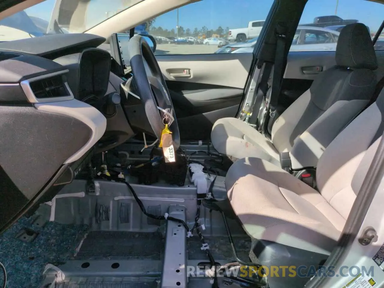 7 Photograph of a damaged car 5YFEPMAE6NP292057 TOYOTA COROLLA 2022