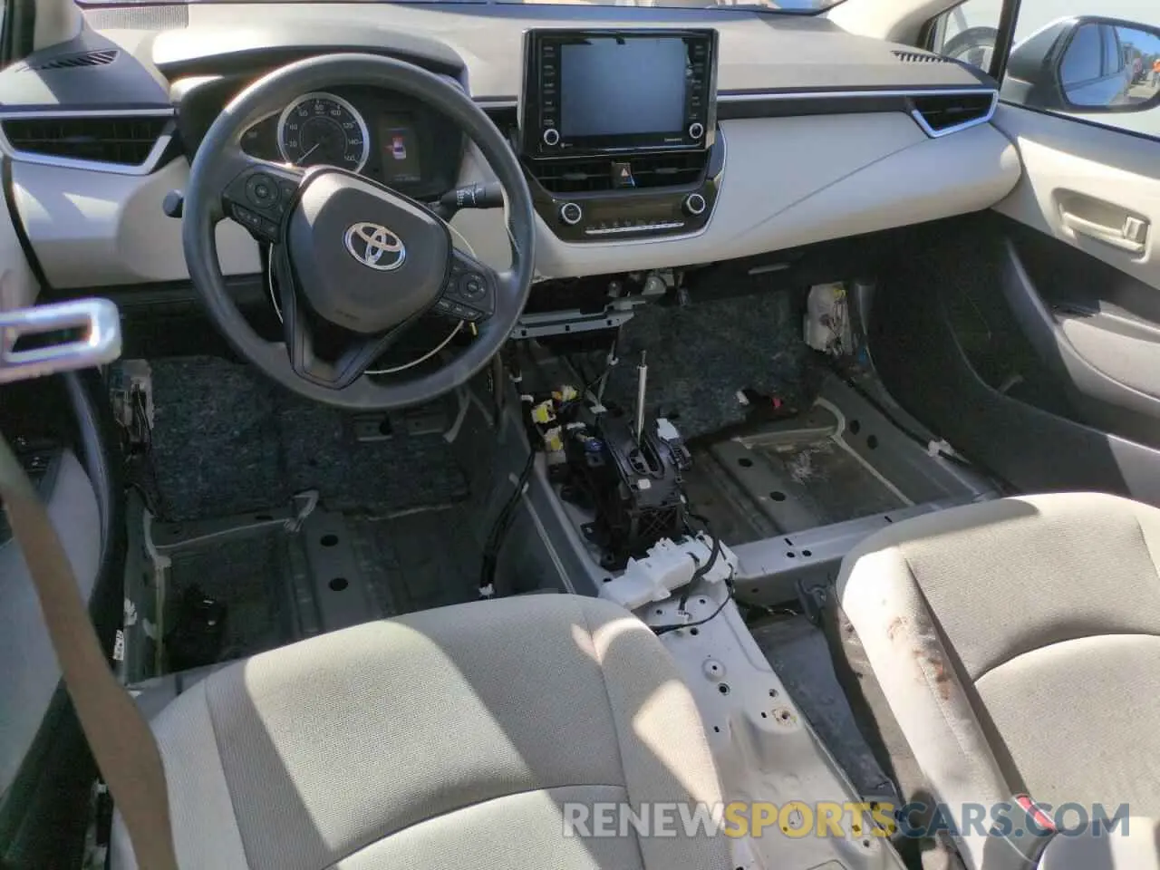 8 Photograph of a damaged car 5YFEPMAE6NP292057 TOYOTA COROLLA 2022