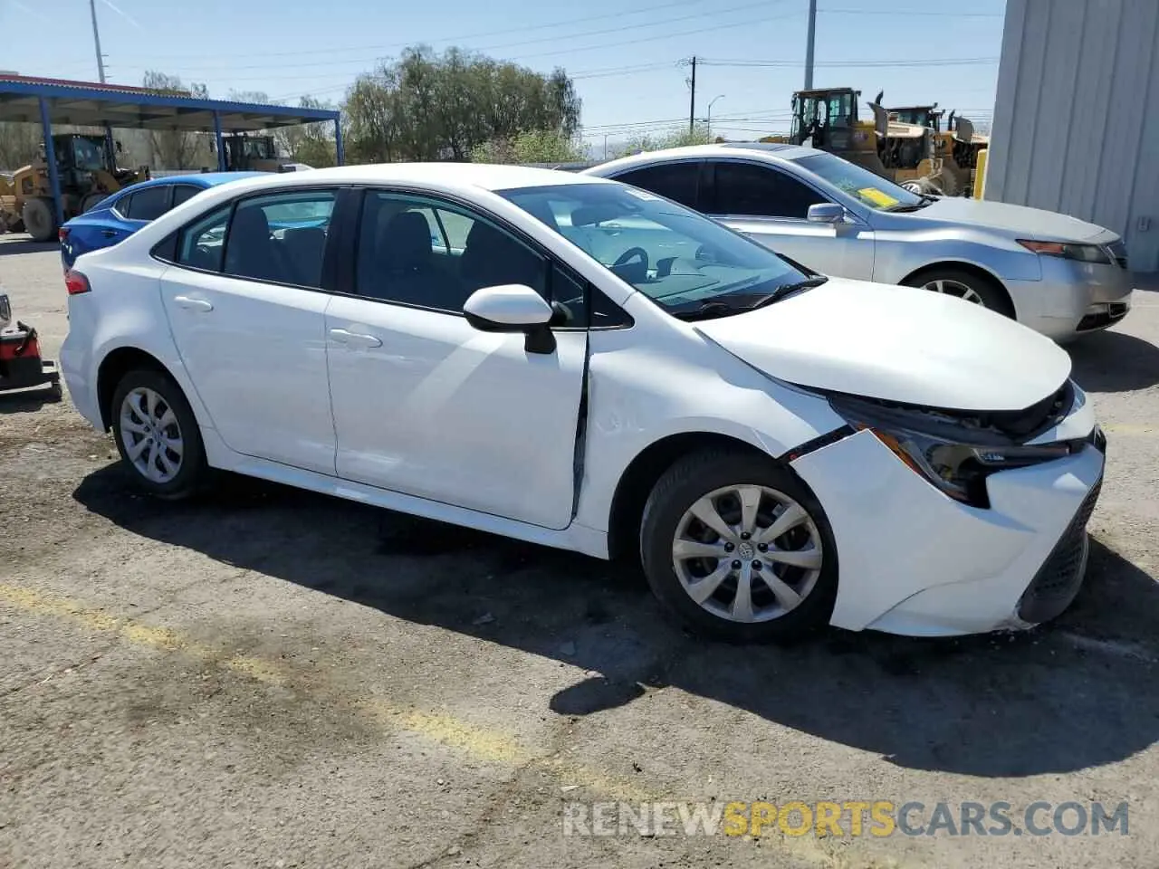 4 Photograph of a damaged car 5YFEPMAE6NP295542 TOYOTA COROLLA 2022