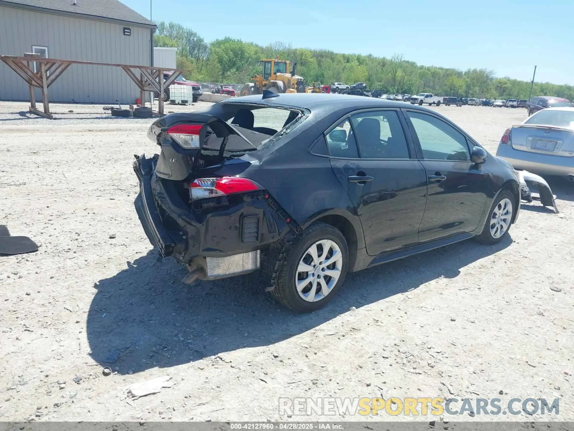 4 Photograph of a damaged car 5YFEPMAE6NP302439 TOYOTA COROLLA 2022