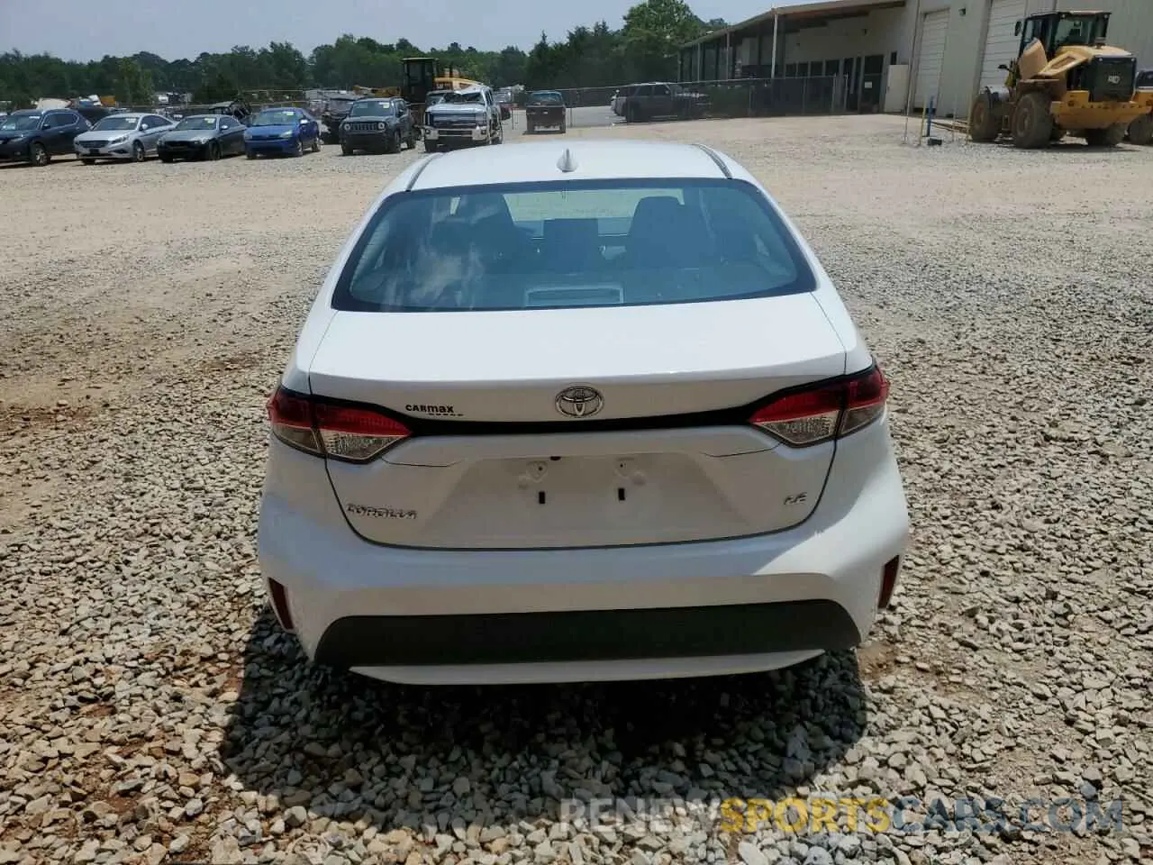 6 Photograph of a damaged car 5YFEPMAE6NP306183 TOYOTA COROLLA 2022