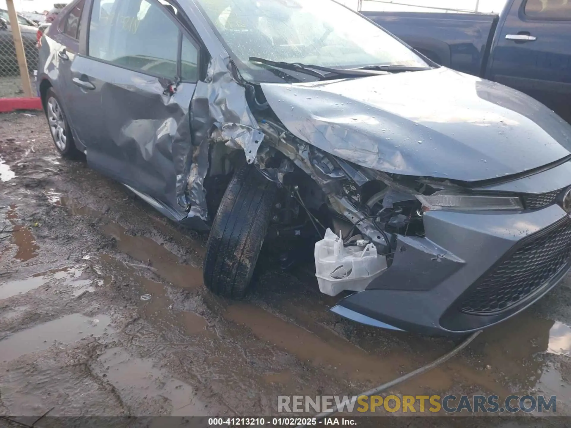 6 Photograph of a damaged car 5YFEPMAE6NP309844 TOYOTA COROLLA 2022
