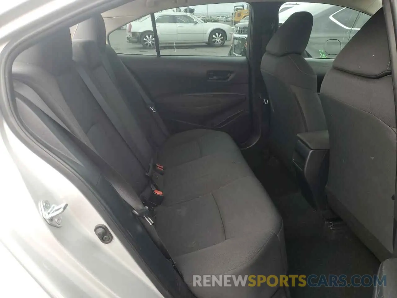 10 Photograph of a damaged car 5YFEPMAE6NP311416 TOYOTA COROLLA 2022