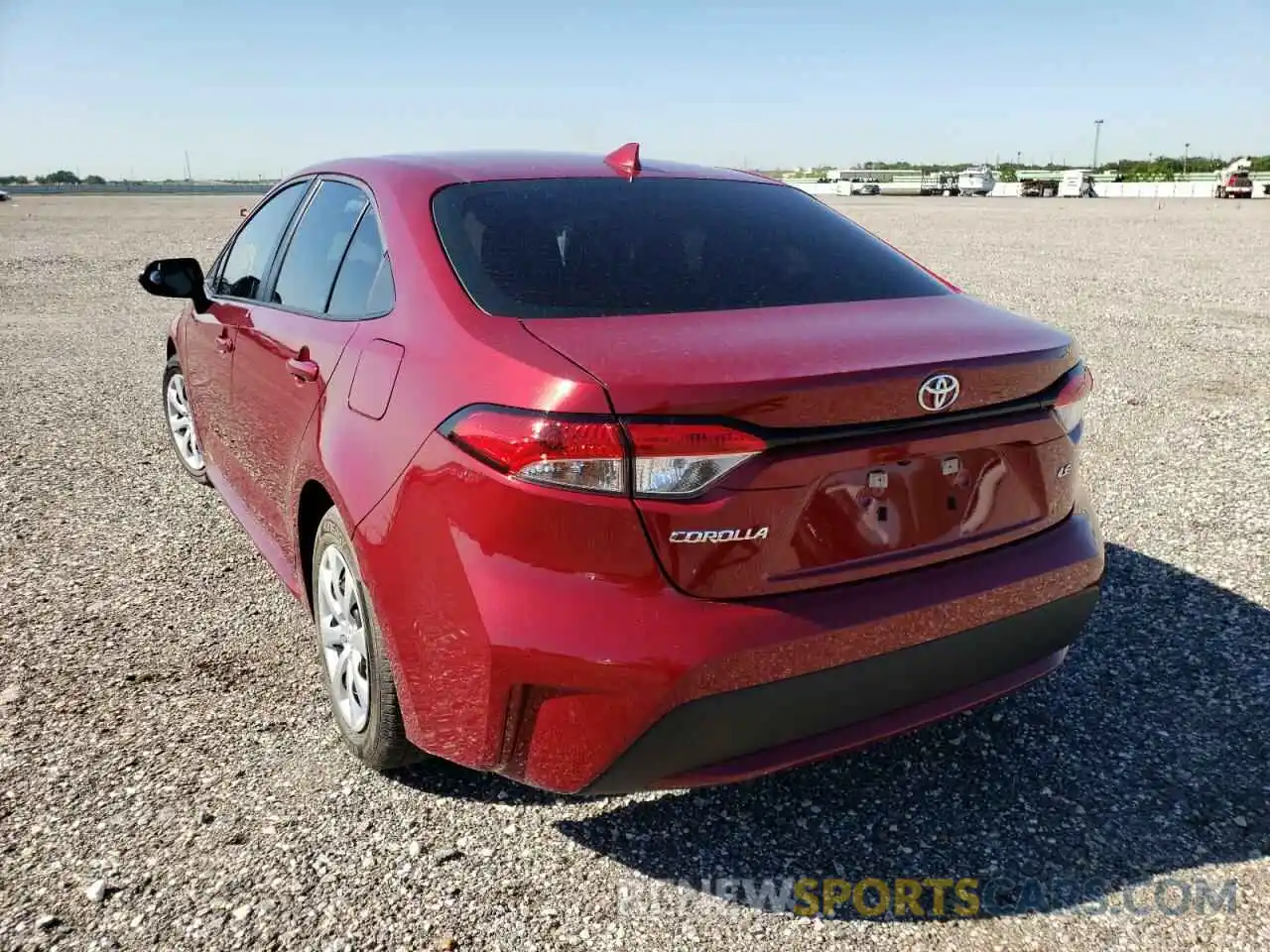 3 Photograph of a damaged car 5YFEPMAE6NP320892 TOYOTA COROLLA 2022