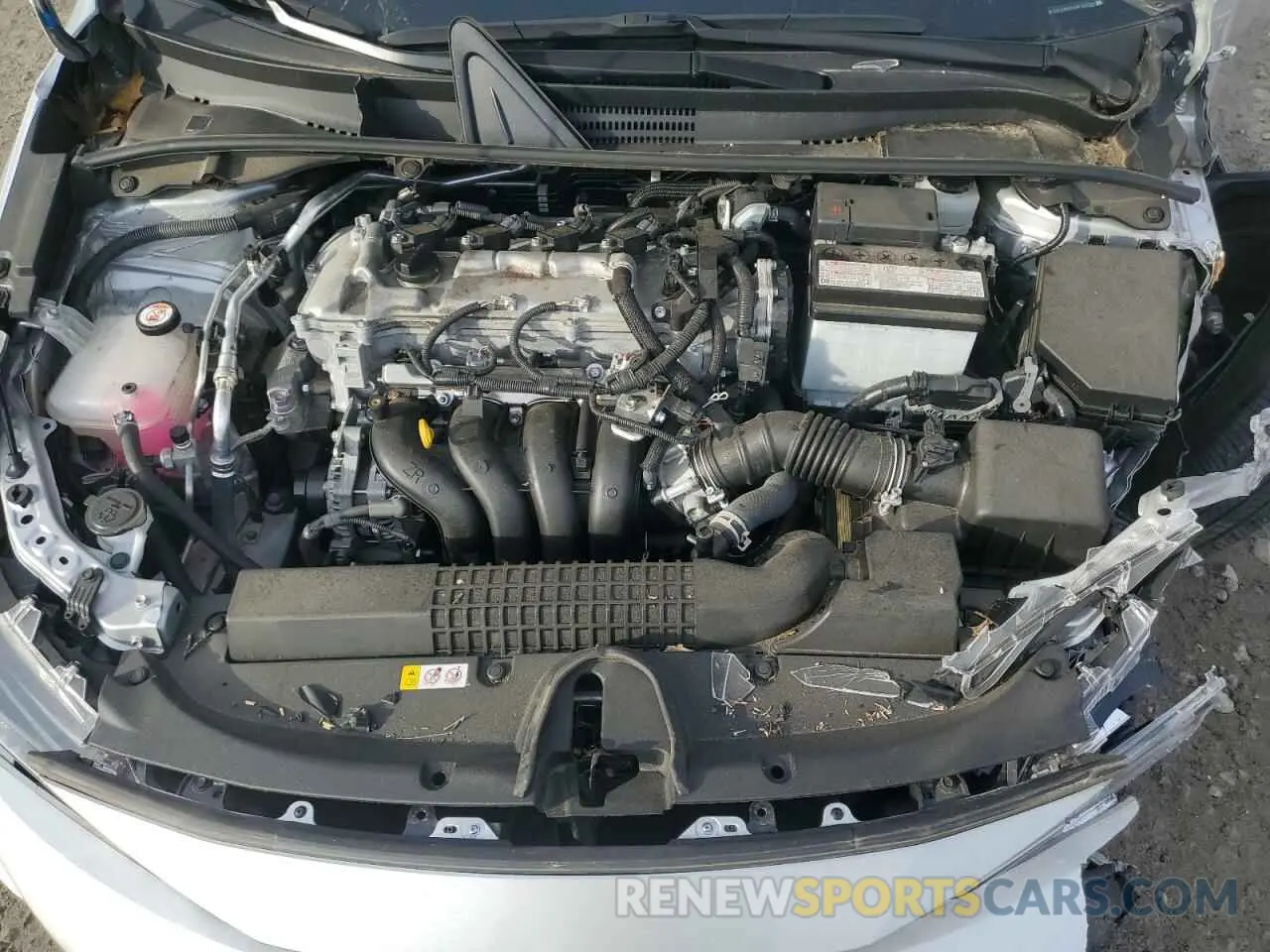 11 Photograph of a damaged car 5YFEPMAE6NP323355 TOYOTA COROLLA 2022