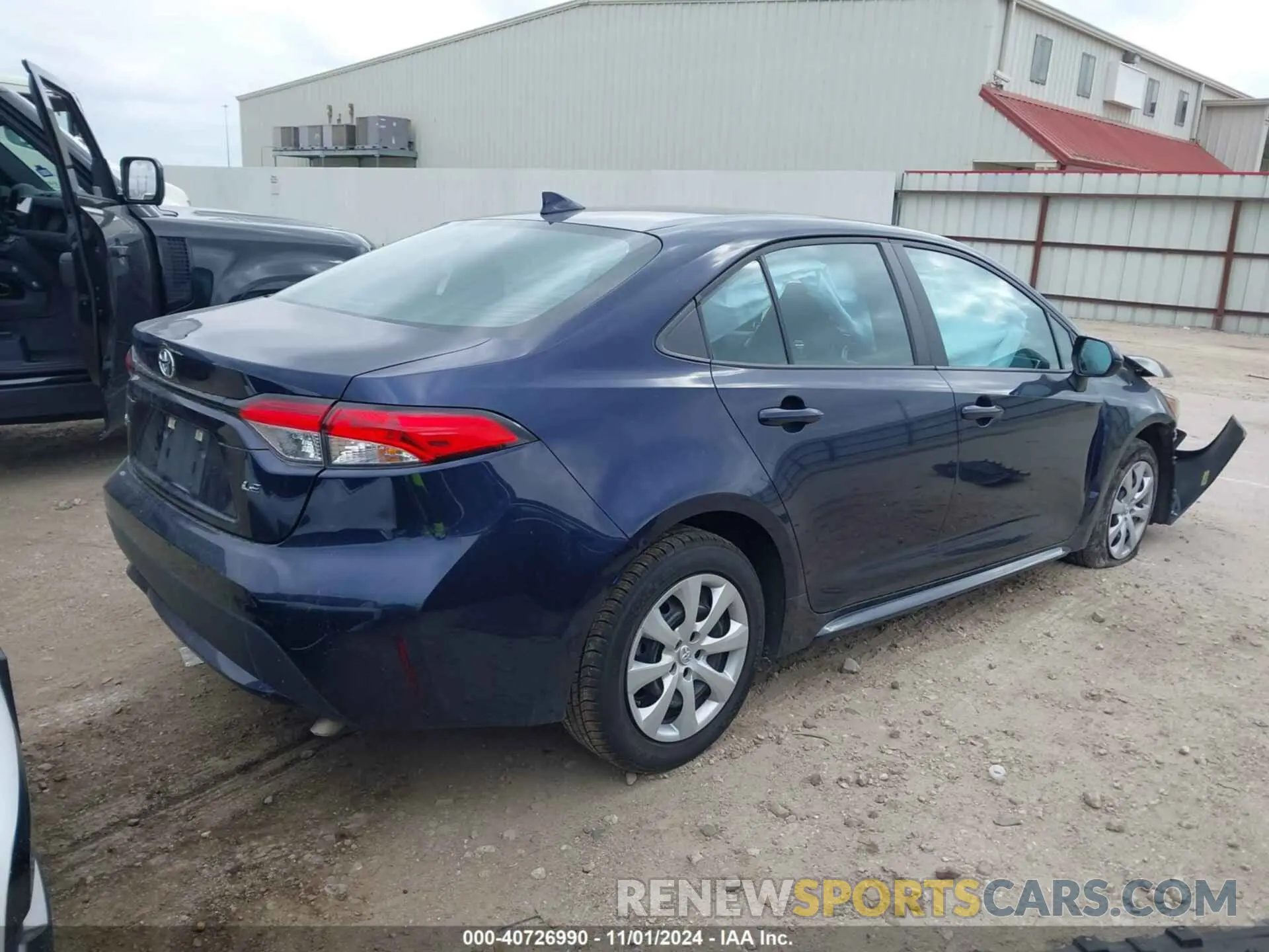 4 Photograph of a damaged car 5YFEPMAE6NP324845 TOYOTA COROLLA 2022