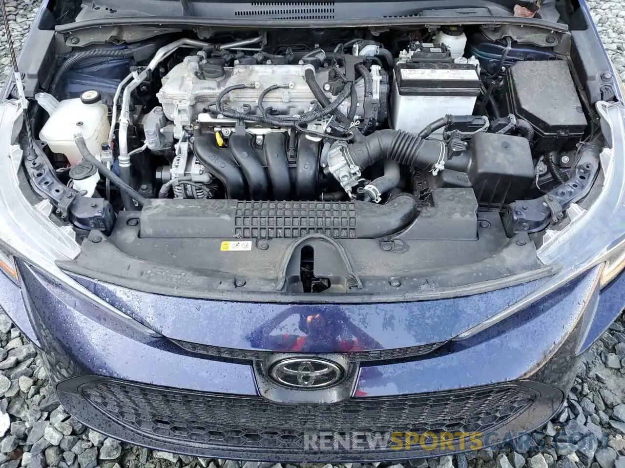 11 Photograph of a damaged car 5YFEPMAE6NP325493 TOYOTA COROLLA 2022