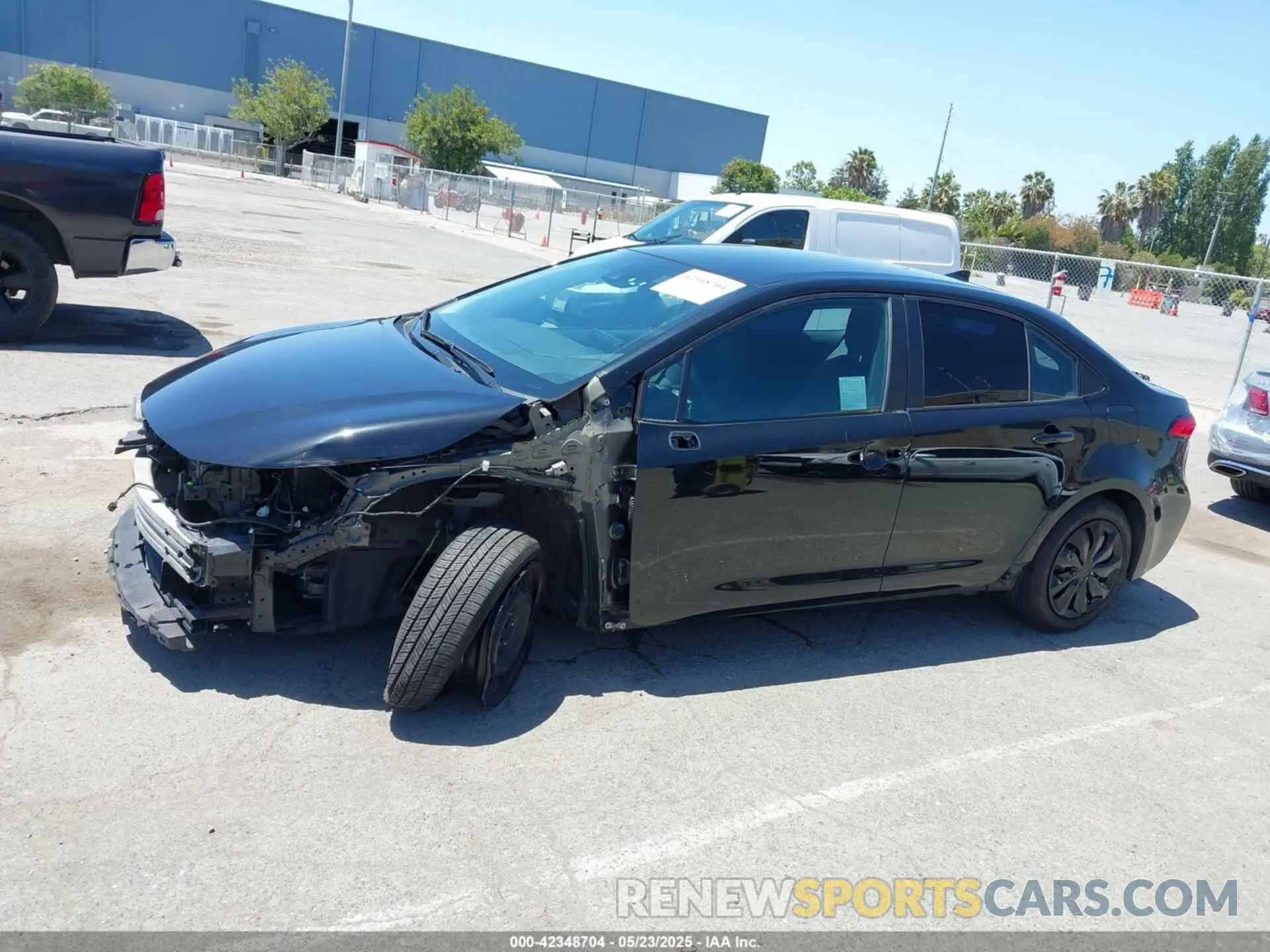 15 Photograph of a damaged car 5YFEPMAE6NP327387 TOYOTA COROLLA 2022