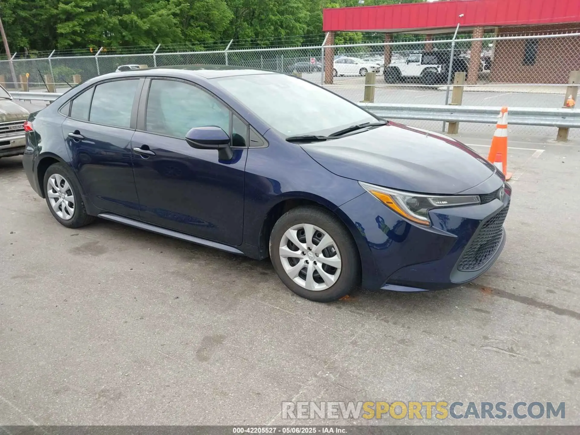 1 Photograph of a damaged car 5YFEPMAE6NP328569 TOYOTA COROLLA 2022
