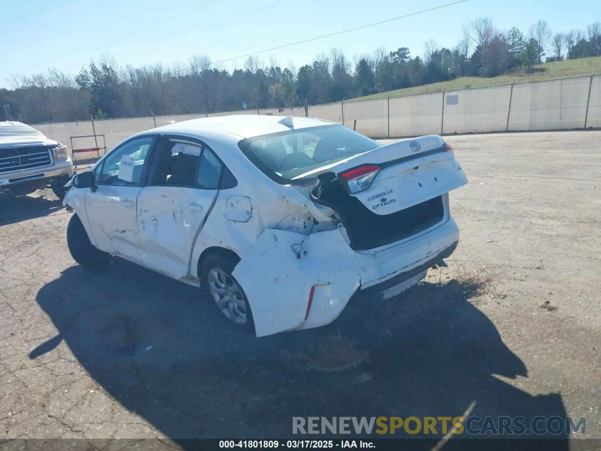 20 Photograph of a damaged car 5YFEPMAE6NP328636 TOYOTA COROLLA 2022
