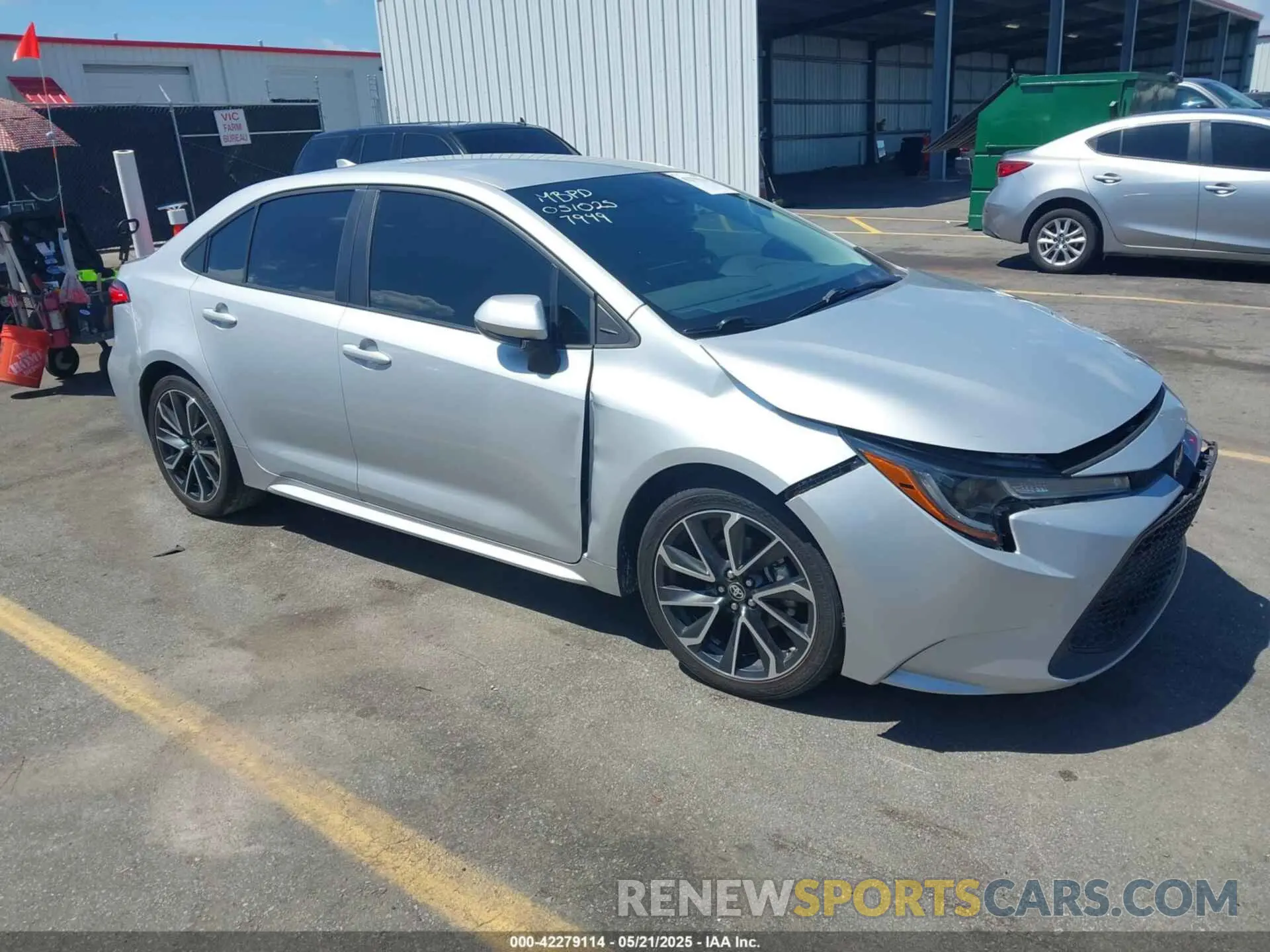 1 Photograph of a damaged car 5YFEPMAE6NP337949 TOYOTA COROLLA 2022