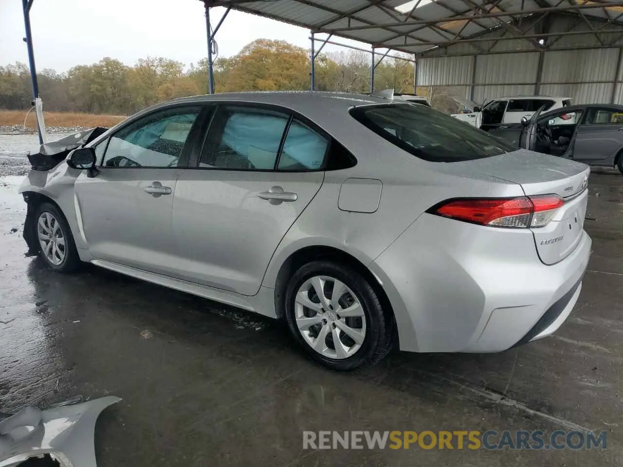 2 Photograph of a damaged car 5YFEPMAE6NP338065 TOYOTA COROLLA 2022