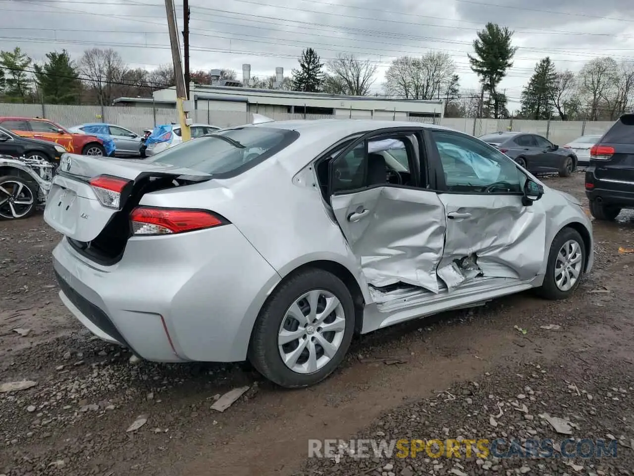 3 Photograph of a damaged car 5YFEPMAE6NP339118 TOYOTA COROLLA 2022