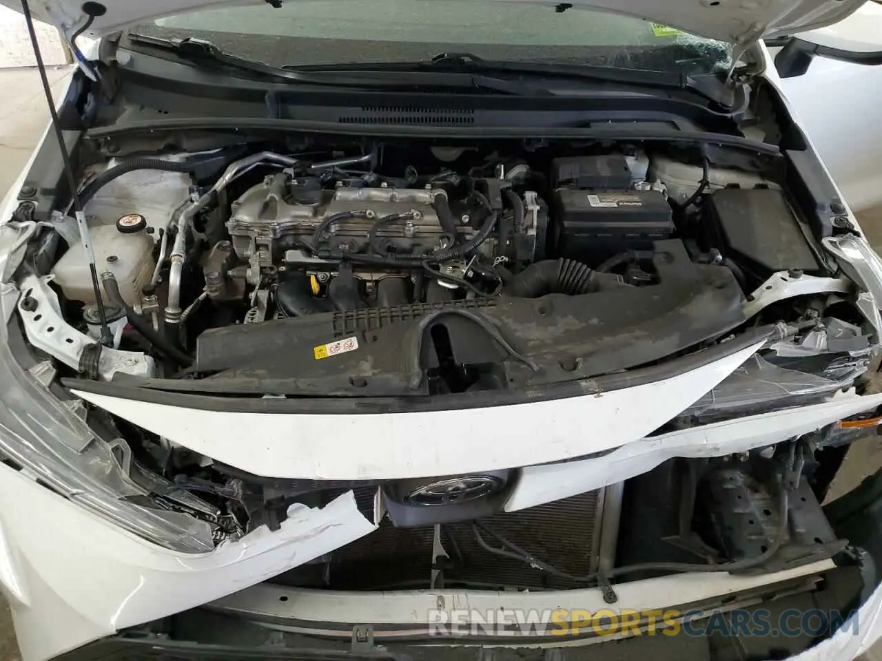 11 Photograph of a damaged car 5YFEPMAE6NP343217 TOYOTA COROLLA 2022