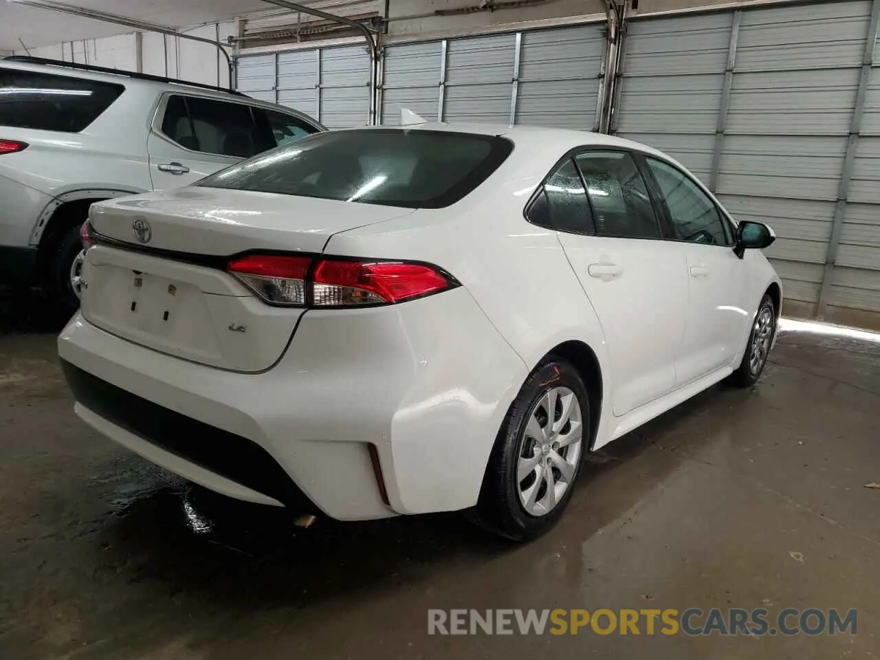 3 Photograph of a damaged car 5YFEPMAE6NP343217 TOYOTA COROLLA 2022