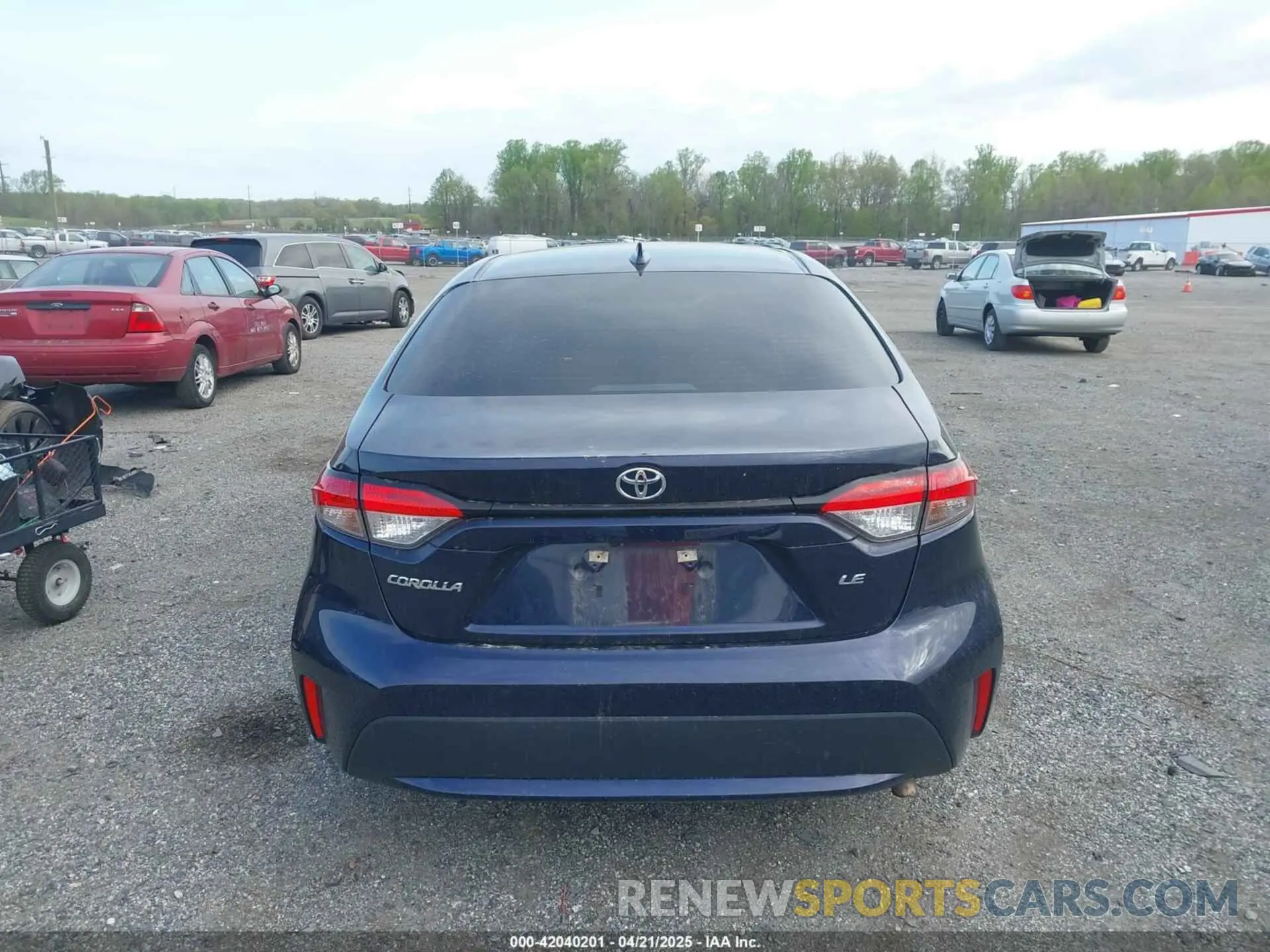 16 Photograph of a damaged car 5YFEPMAE6NP347039 TOYOTA COROLLA 2022