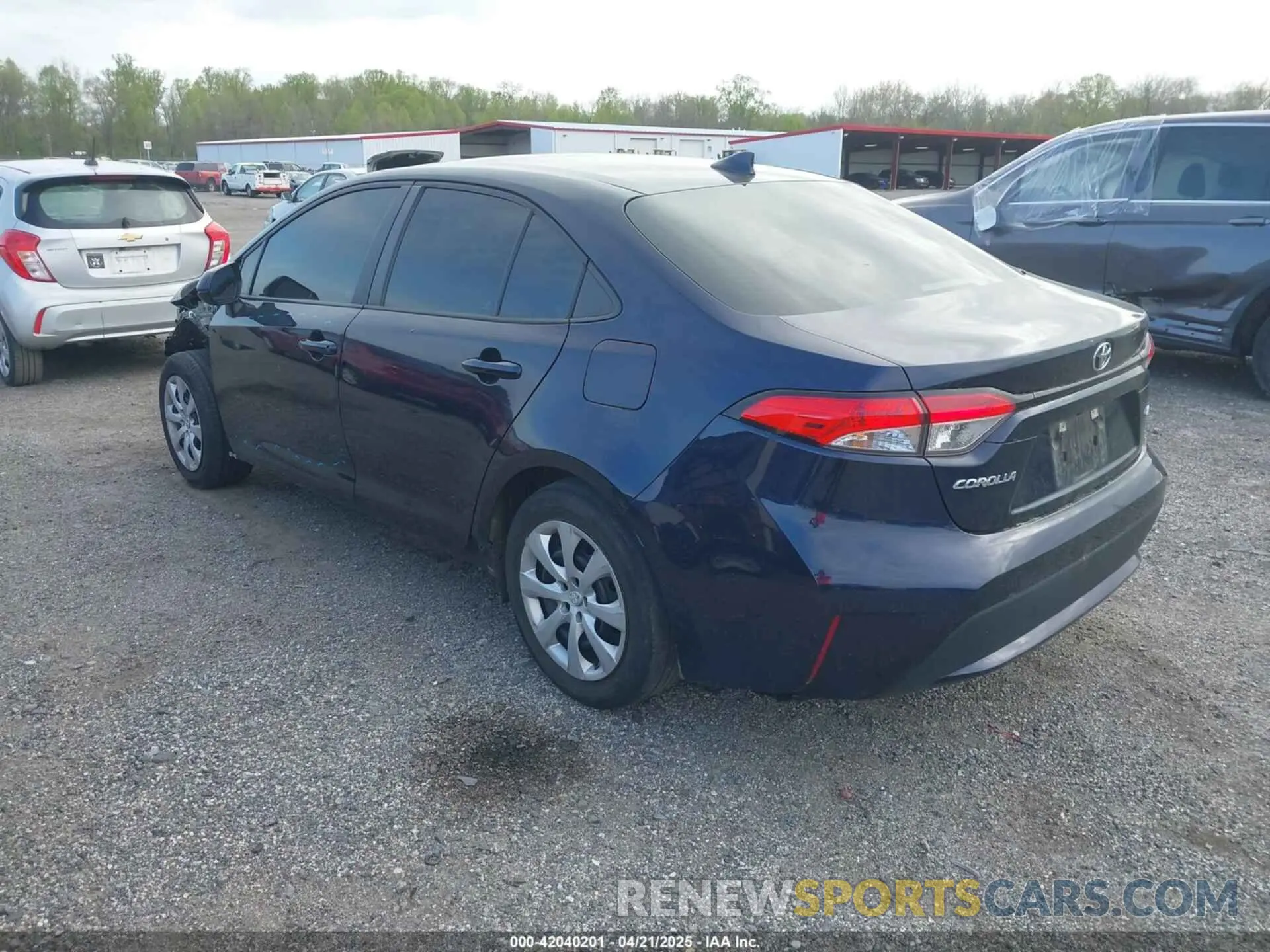 3 Photograph of a damaged car 5YFEPMAE6NP347039 TOYOTA COROLLA 2022