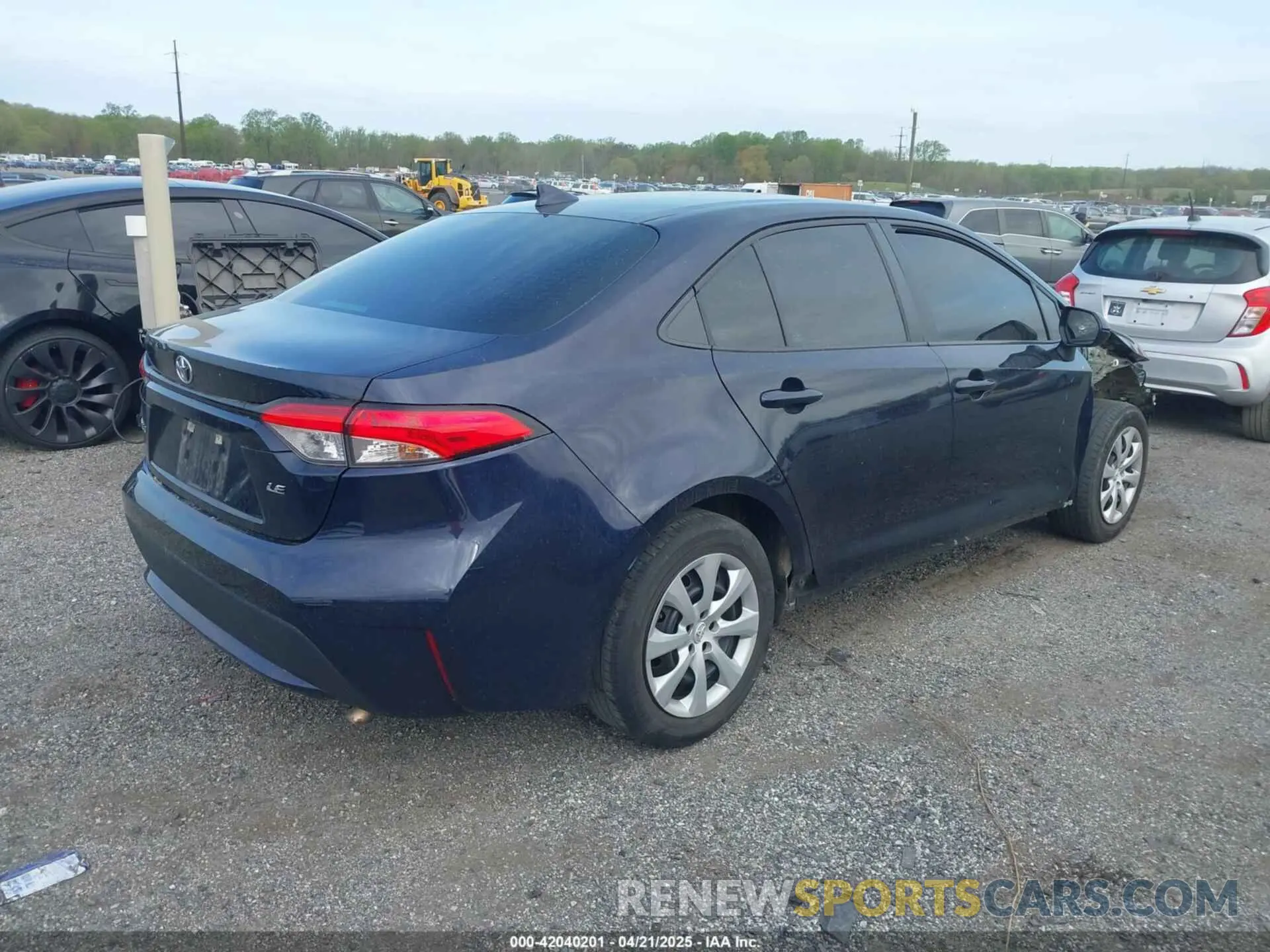 4 Photograph of a damaged car 5YFEPMAE6NP347039 TOYOTA COROLLA 2022