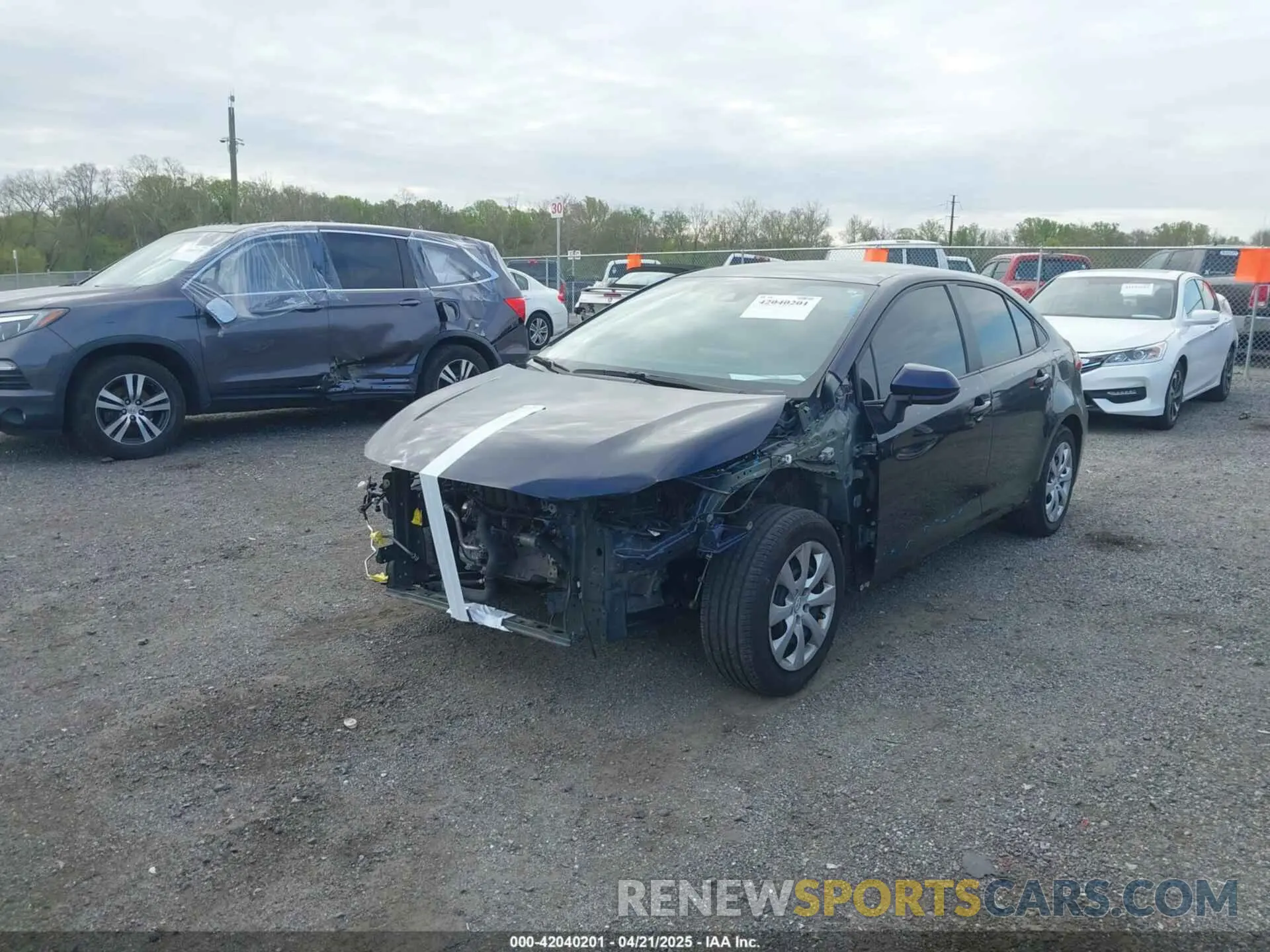6 Photograph of a damaged car 5YFEPMAE6NP347039 TOYOTA COROLLA 2022