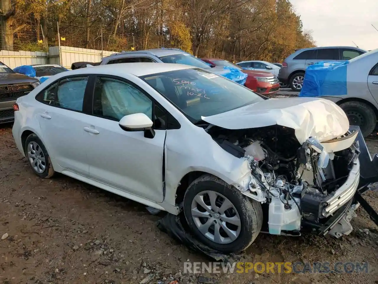 4 Photograph of a damaged car 5YFEPMAE6NP349146 TOYOTA COROLLA 2022