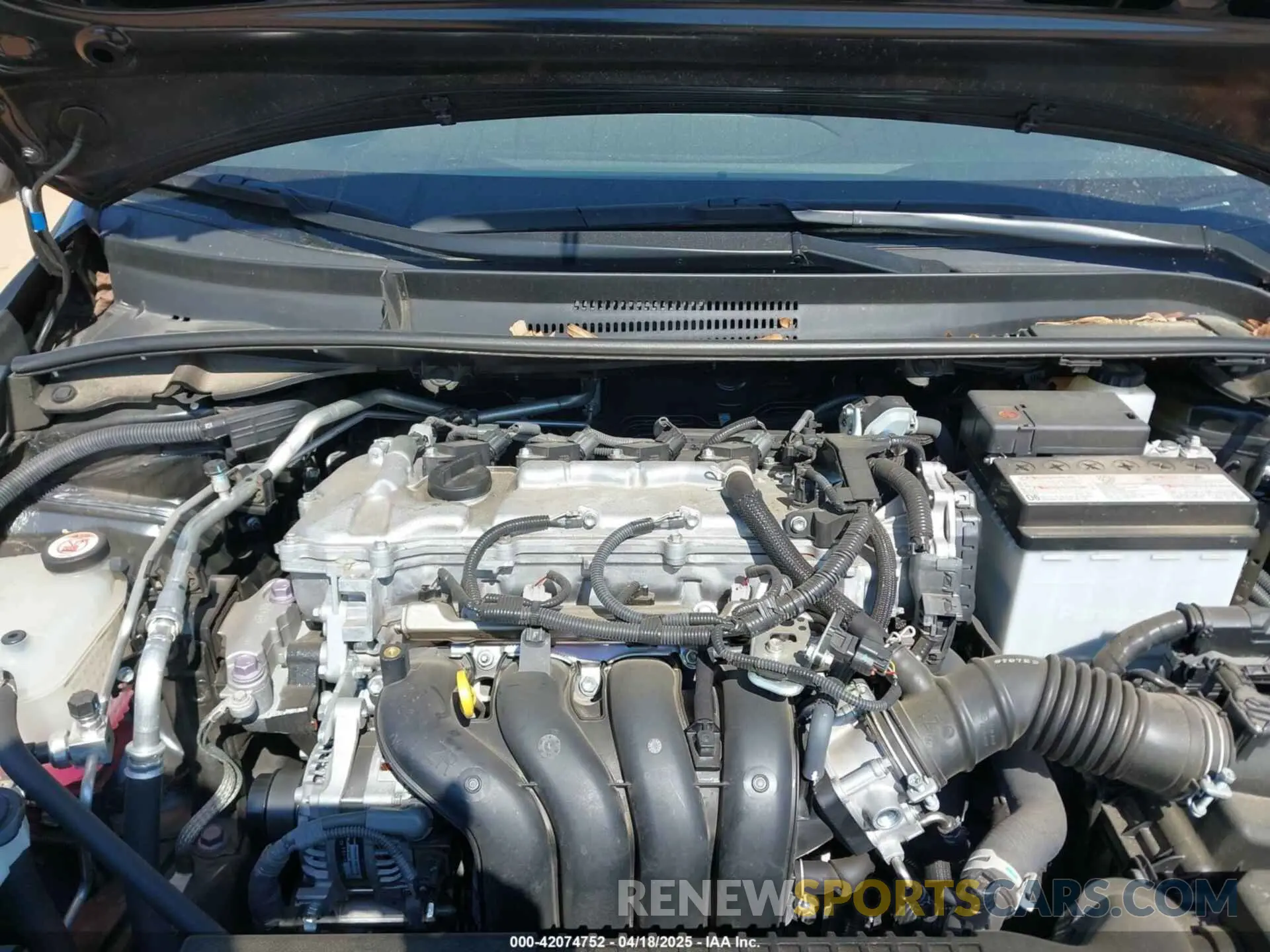 10 Photograph of a damaged car 5YFEPMAE6NP360972 TOYOTA COROLLA 2022