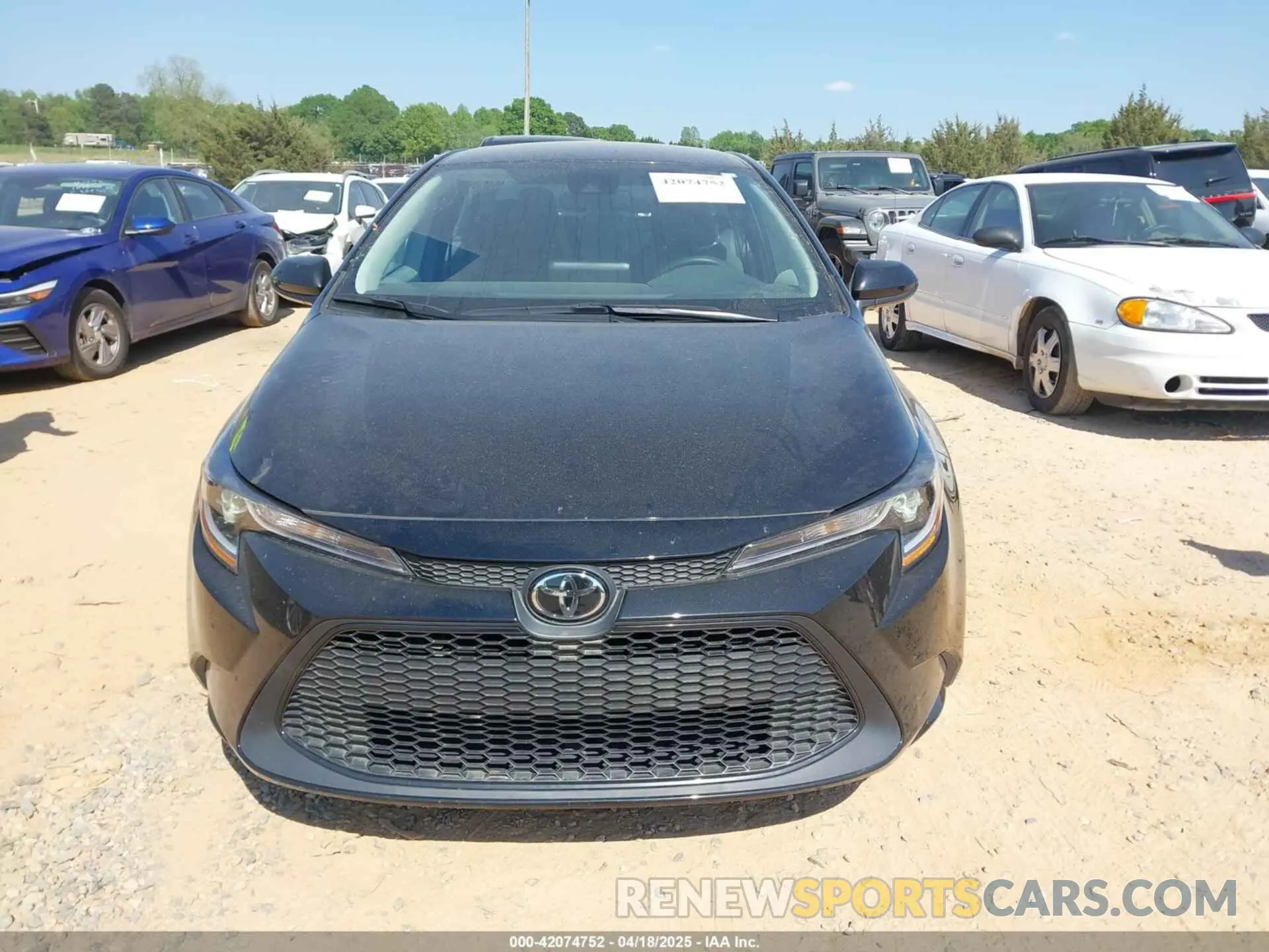 12 Photograph of a damaged car 5YFEPMAE6NP360972 TOYOTA COROLLA 2022