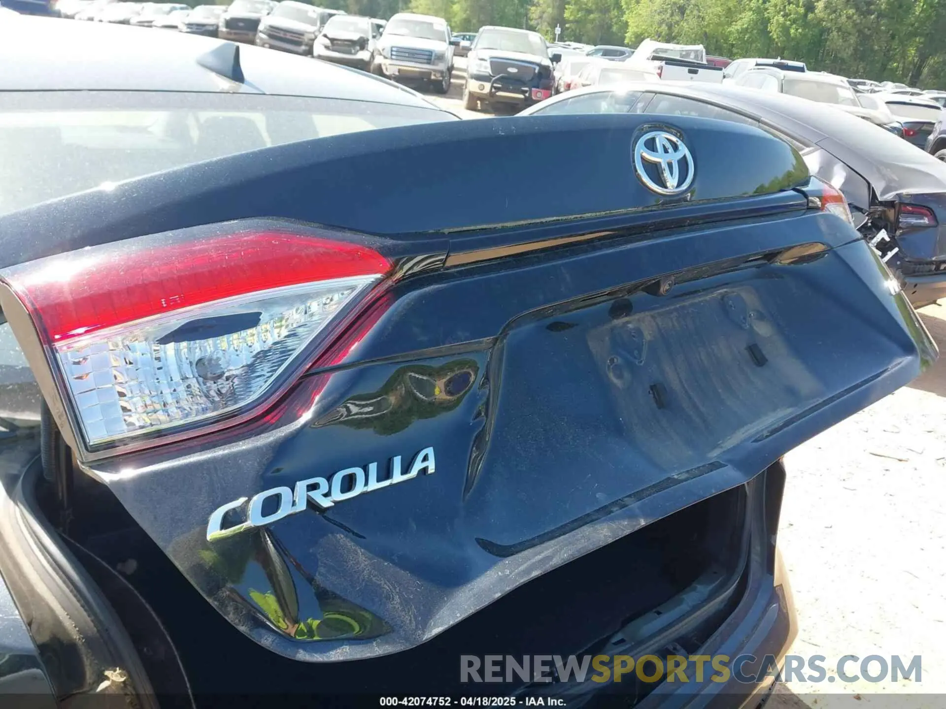 20 Photograph of a damaged car 5YFEPMAE6NP360972 TOYOTA COROLLA 2022