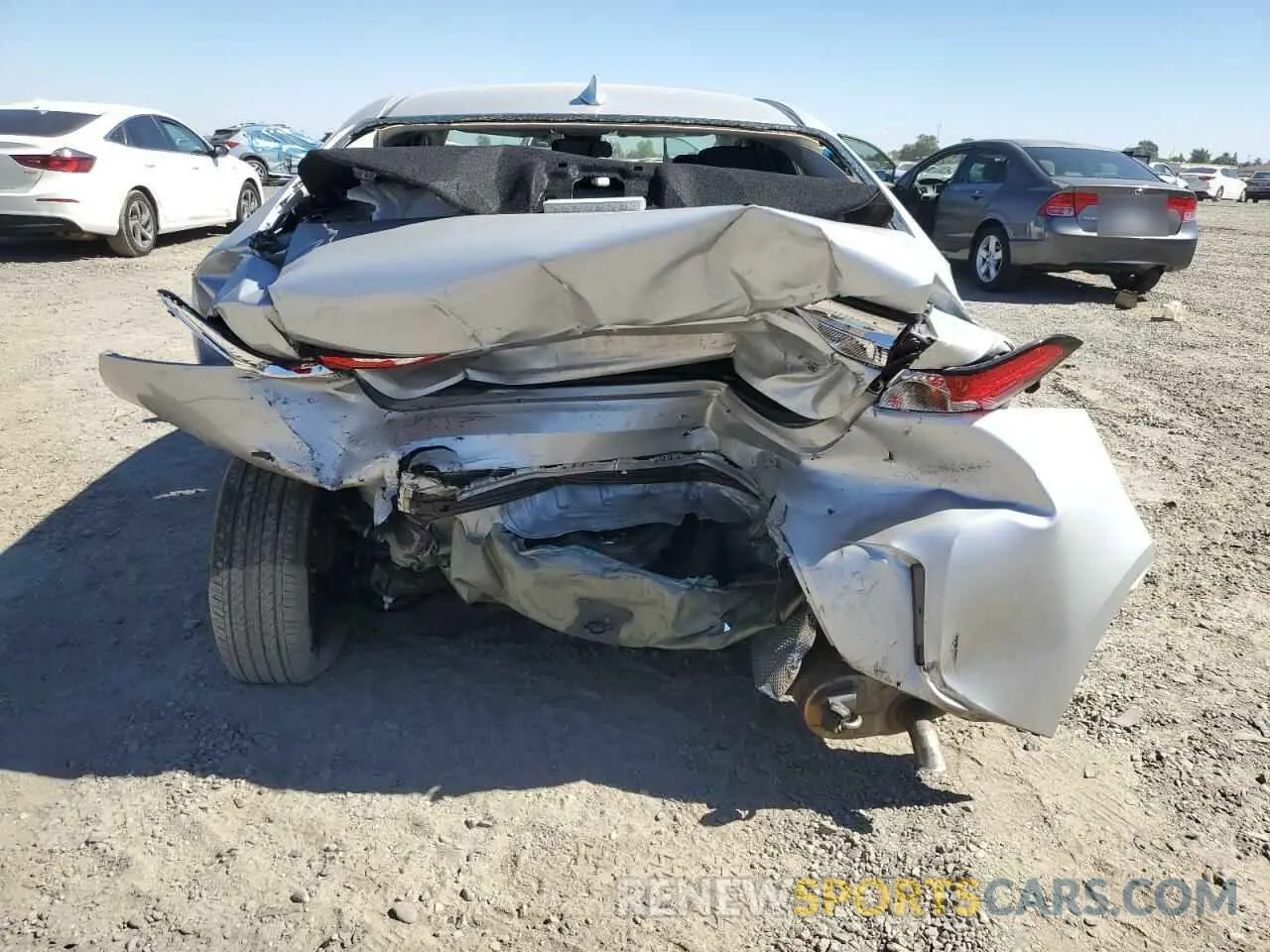 6 Photograph of a damaged car 5YFEPMAE6NP388464 TOYOTA COROLLA 2022