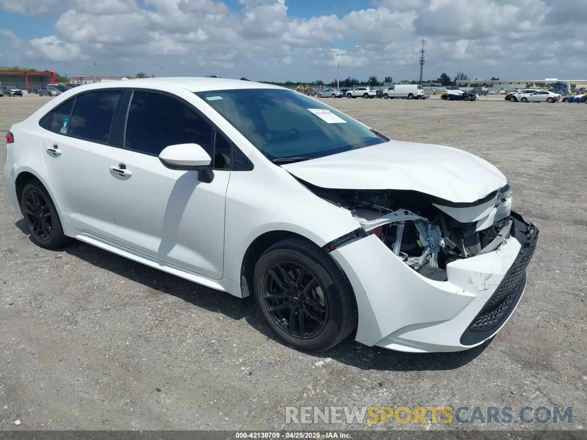 1 Photograph of a damaged car 5YFEPMAE6NP389890 TOYOTA COROLLA 2022