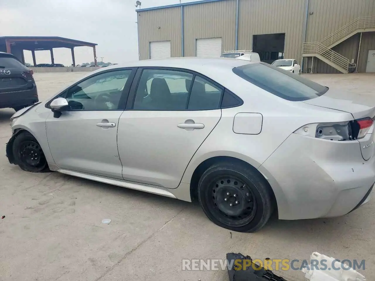 2 Photograph of a damaged car 5YFEPMAE7NP272013 TOYOTA COROLLA 2022