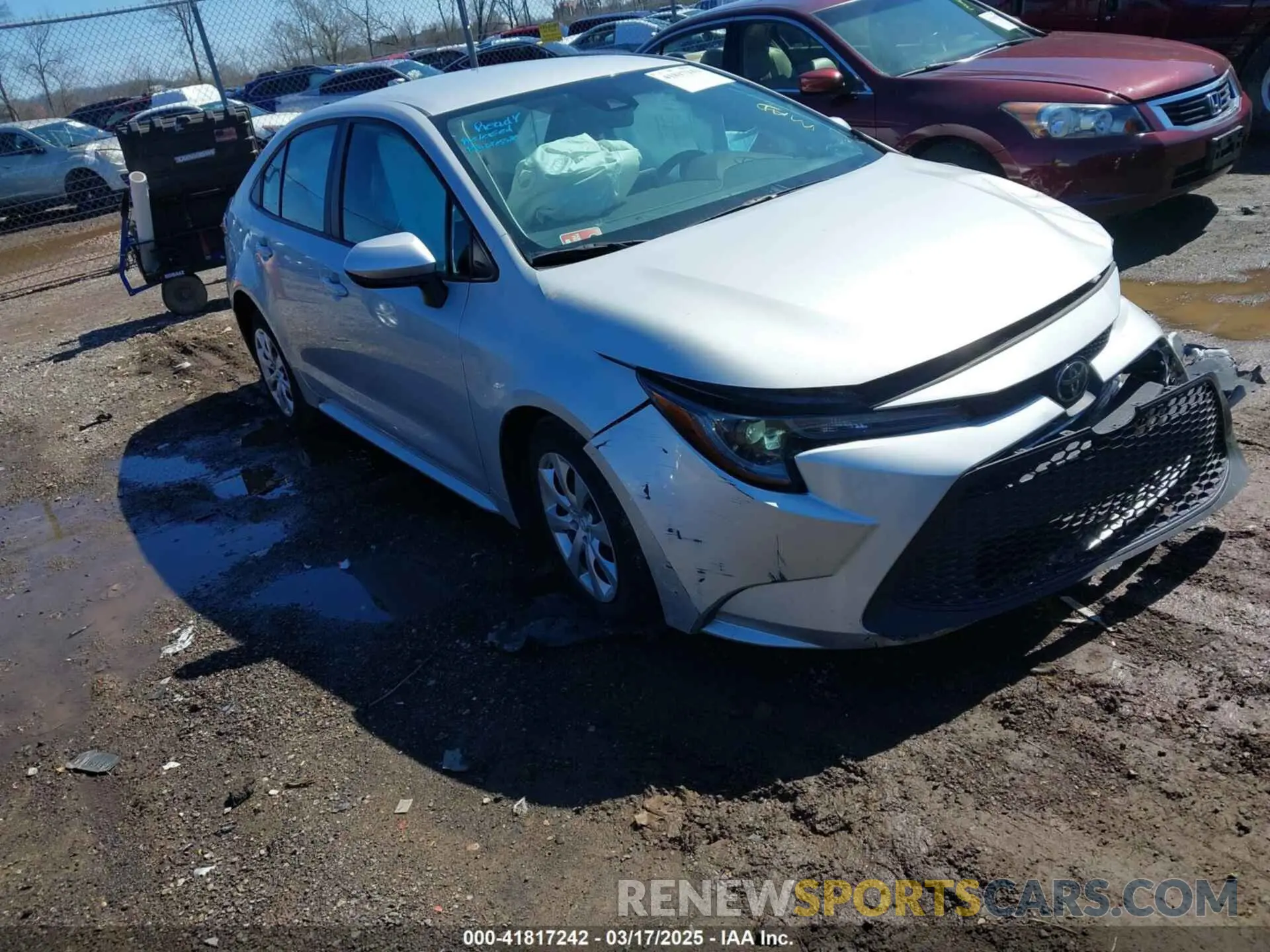 1 Photograph of a damaged car 5YFEPMAE7NP275266 TOYOTA COROLLA 2022