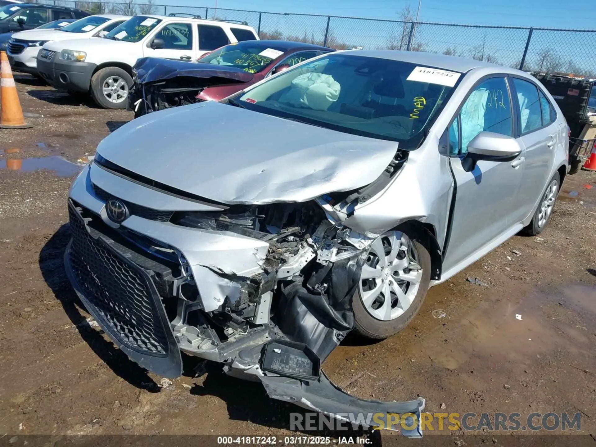 2 Photograph of a damaged car 5YFEPMAE7NP275266 TOYOTA COROLLA 2022