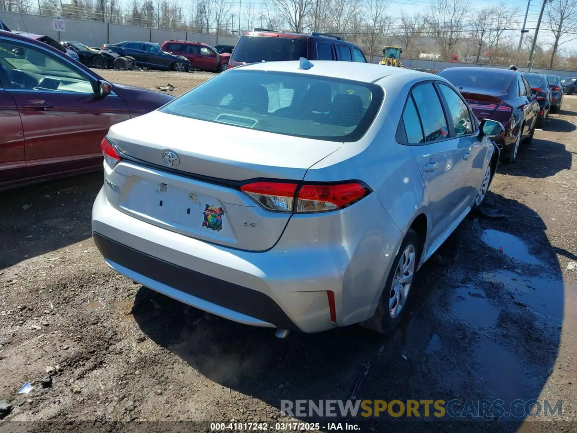 4 Photograph of a damaged car 5YFEPMAE7NP275266 TOYOTA COROLLA 2022