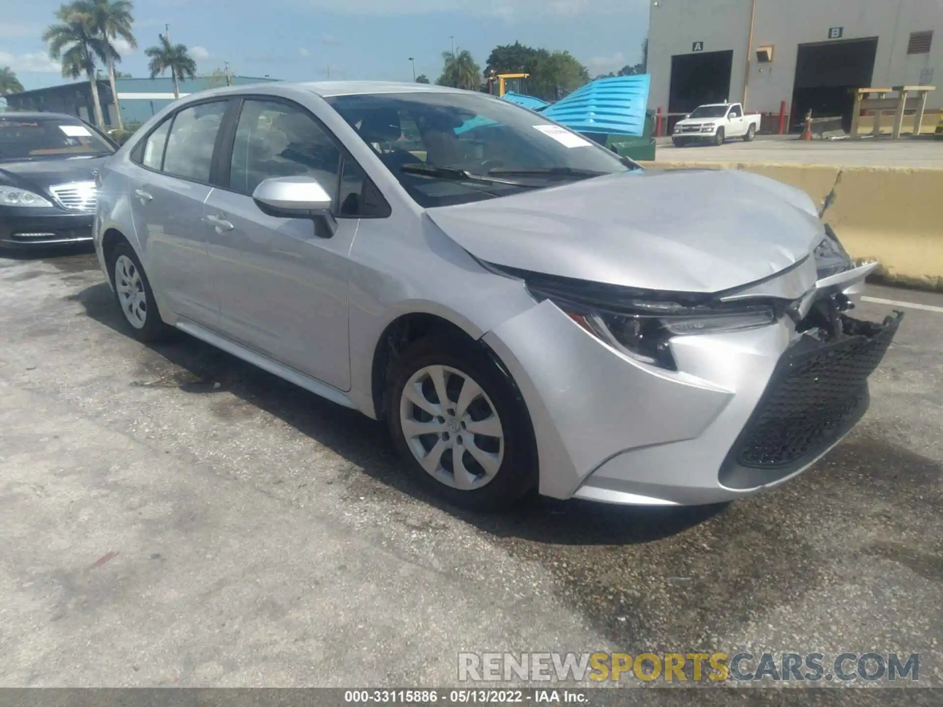 1 Photograph of a damaged car 5YFEPMAE7NP278233 TOYOTA COROLLA 2022